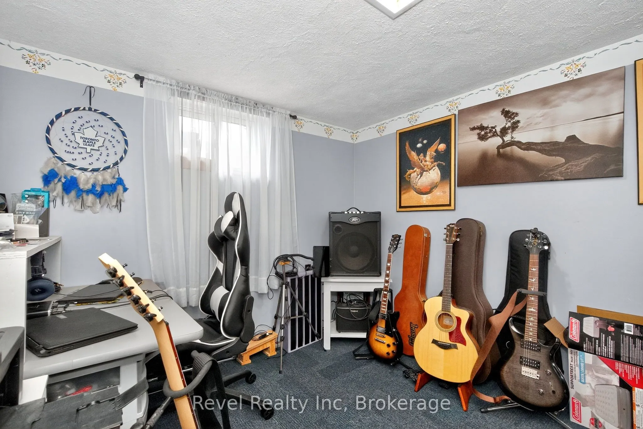 10 Jamieson Crescent