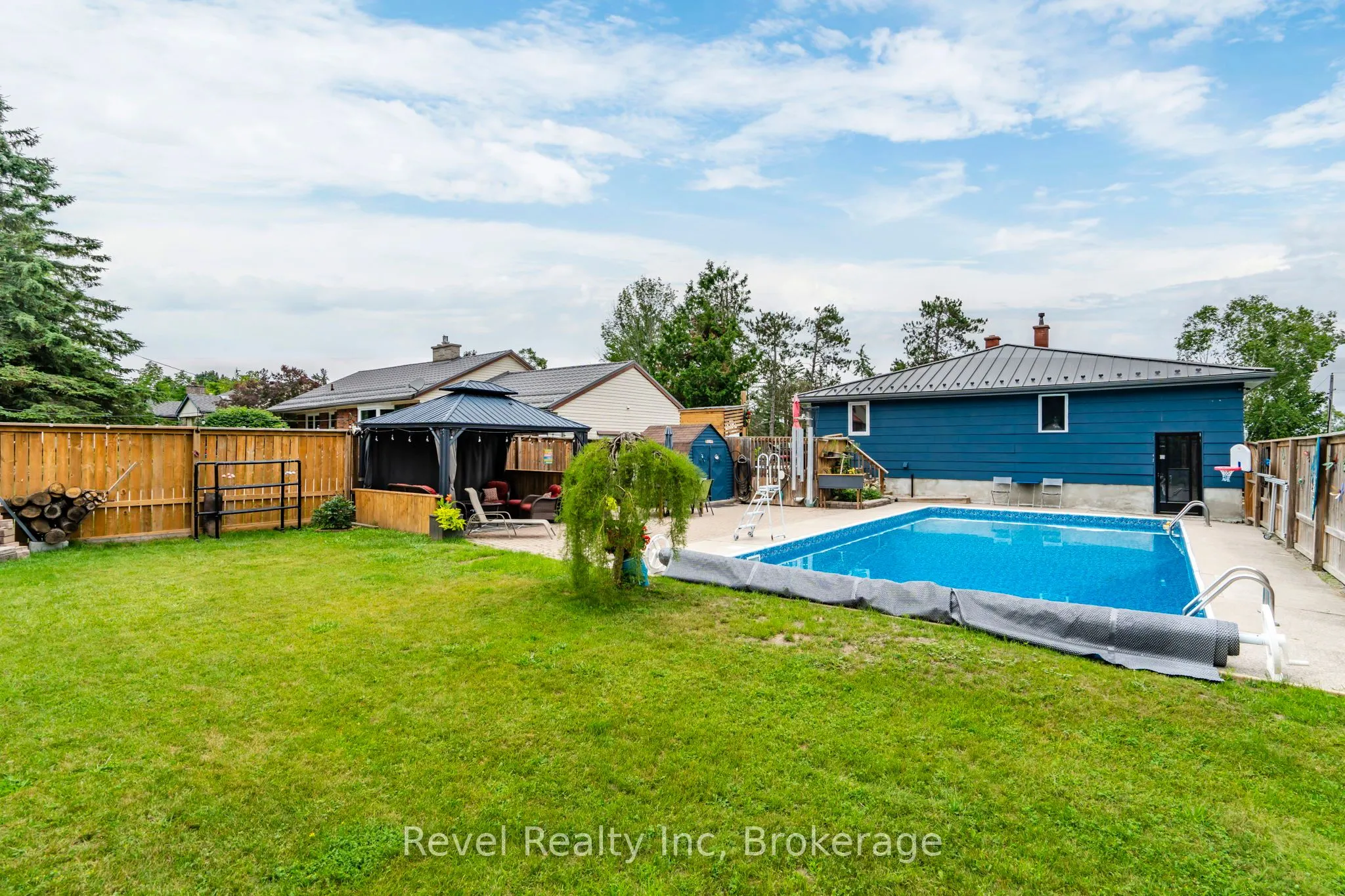 10 Jamieson Crescent