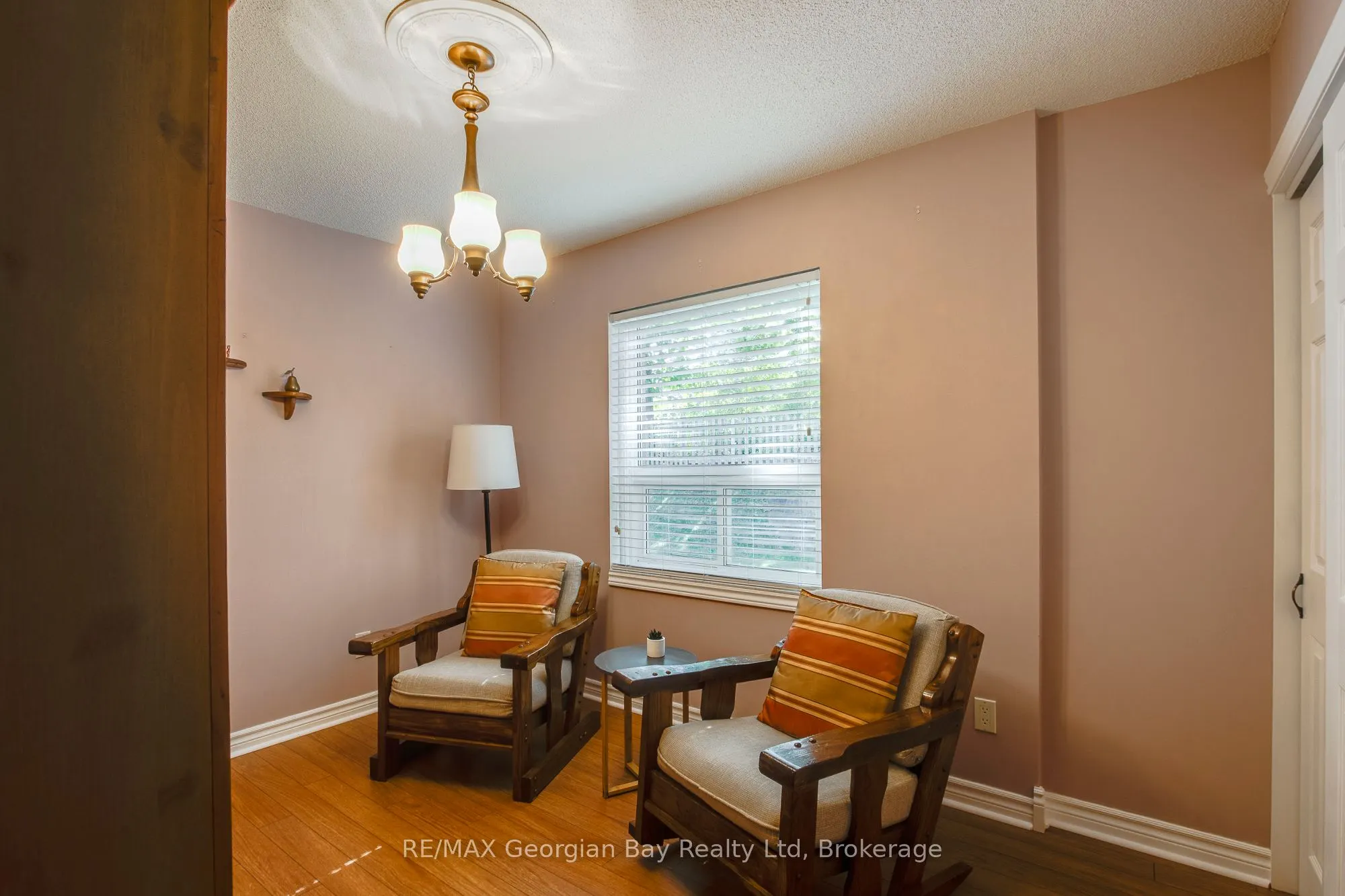 696 King Street, #48