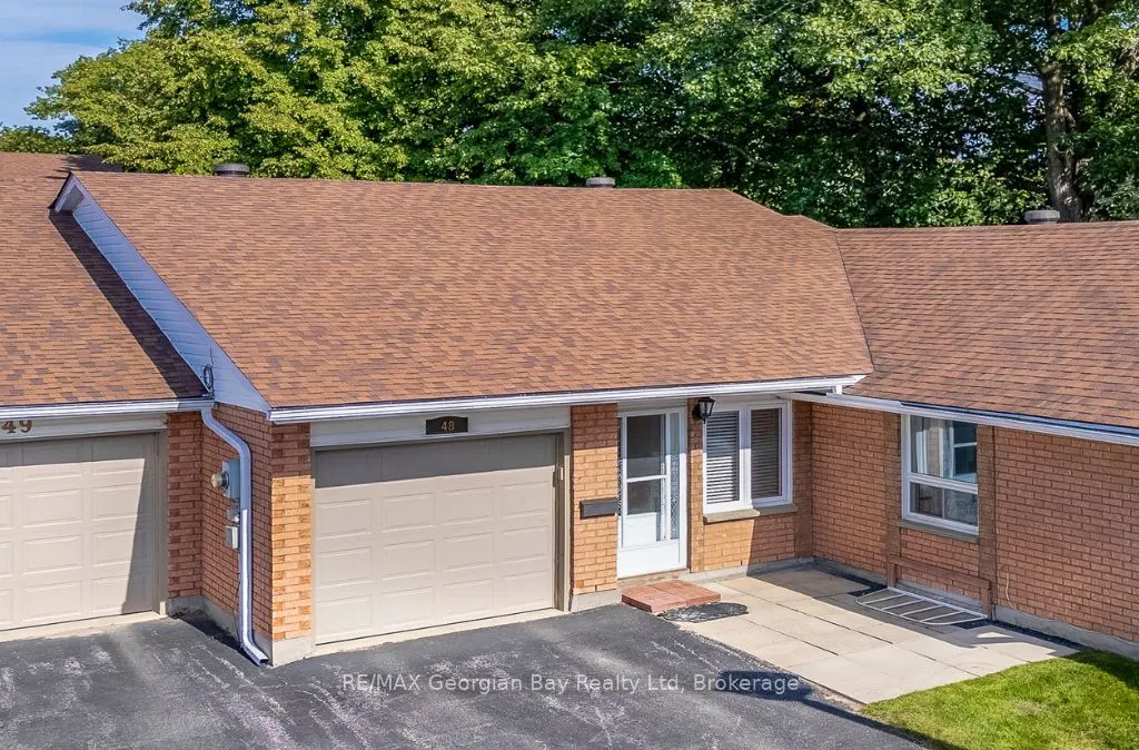 696 King Street, #48