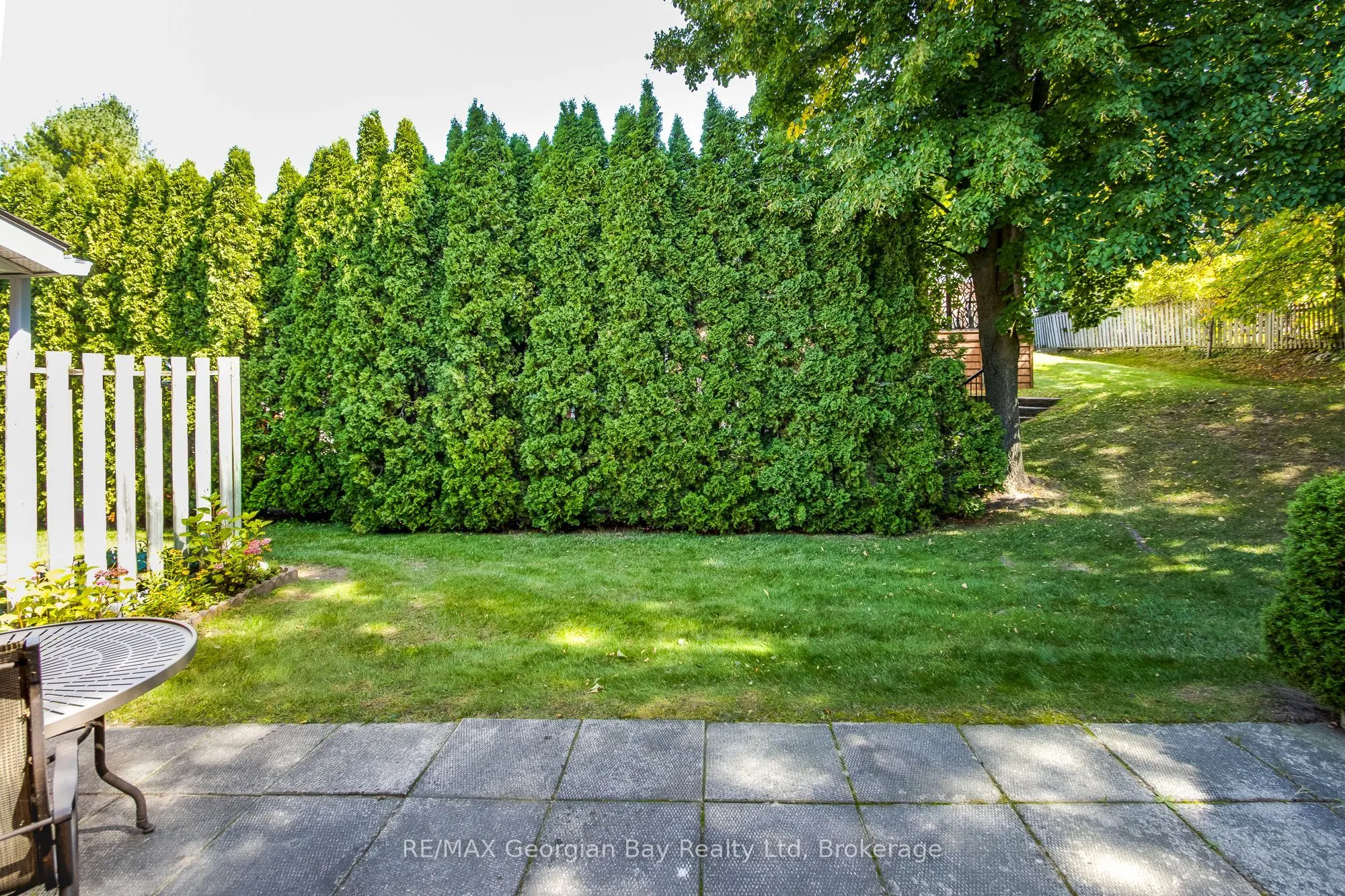 696 King Street, #48