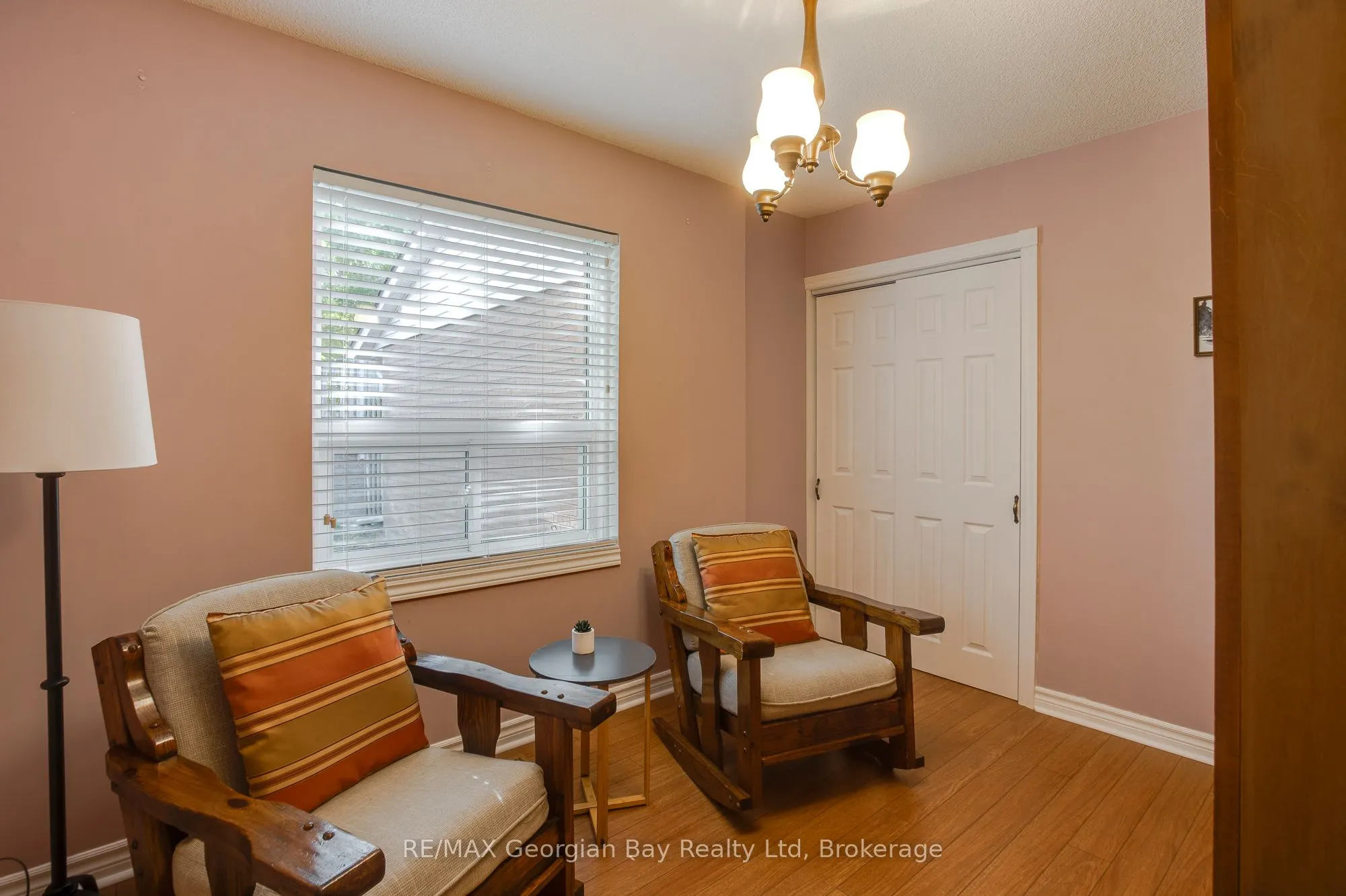 696 King Street, #48