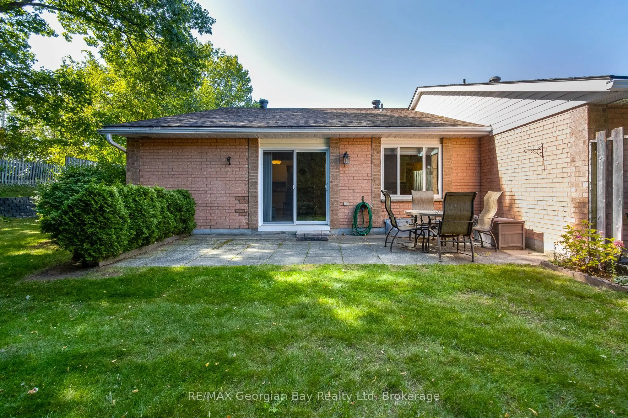 696 King Street, #48