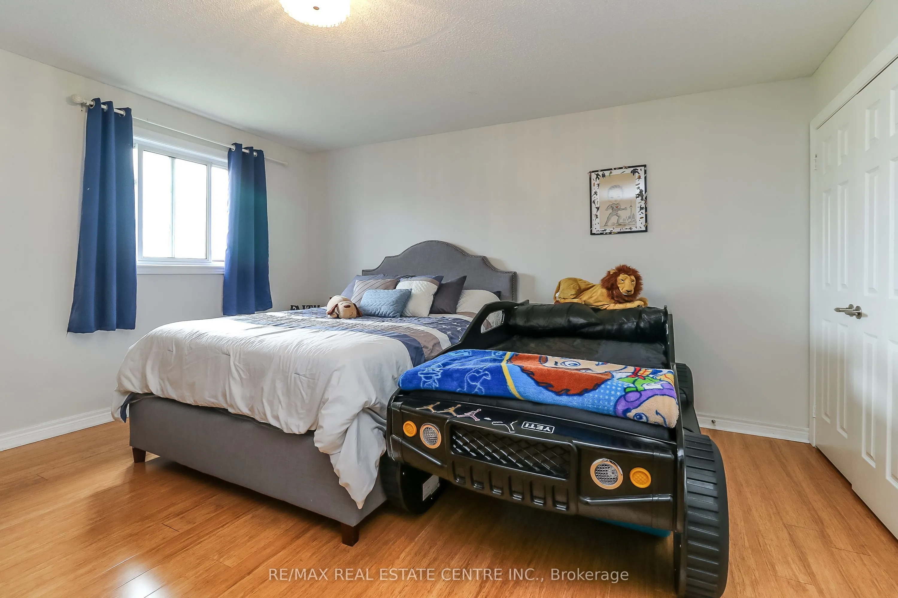 1 Sandringham Drive