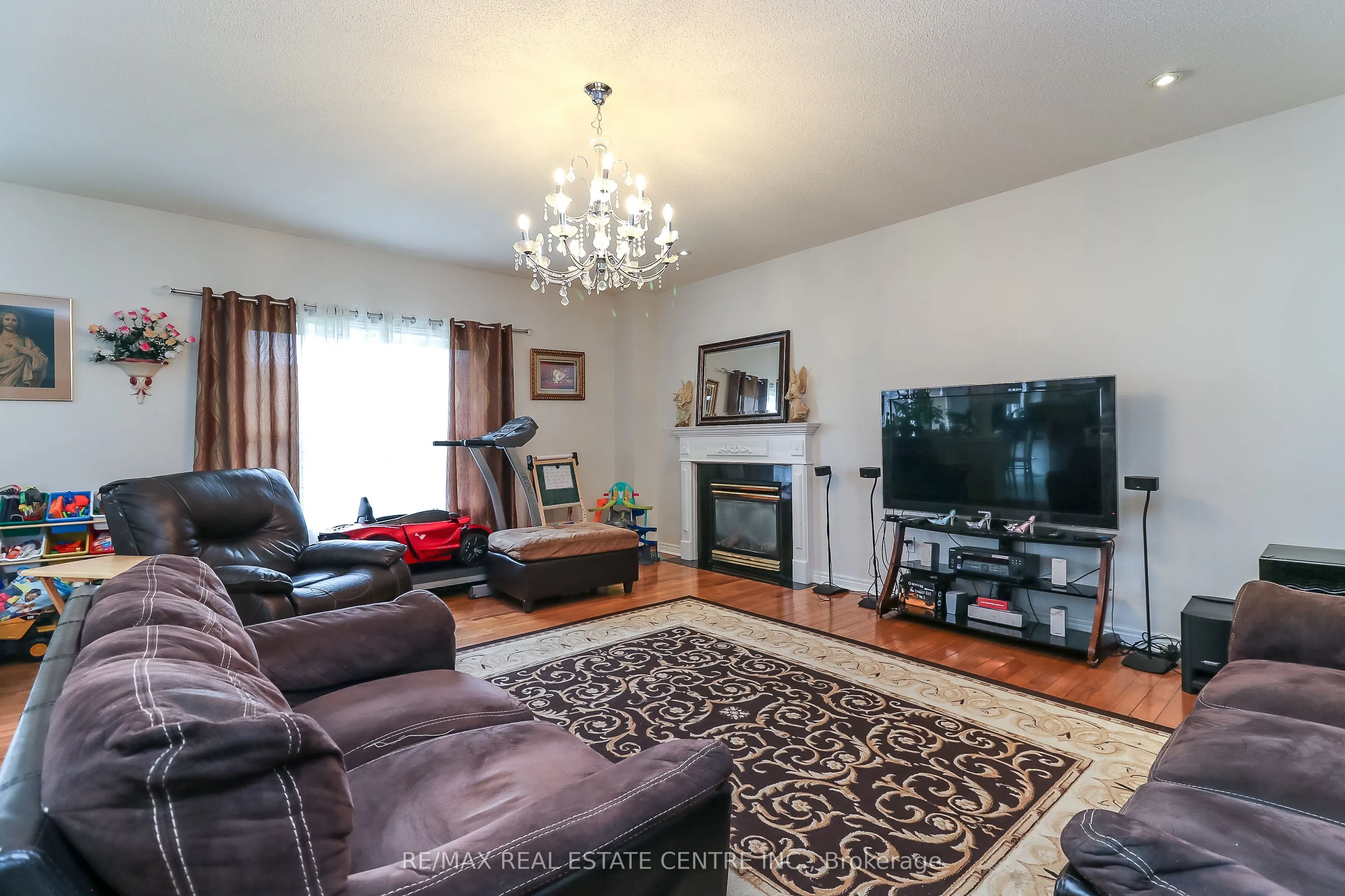 1 Sandringham Drive