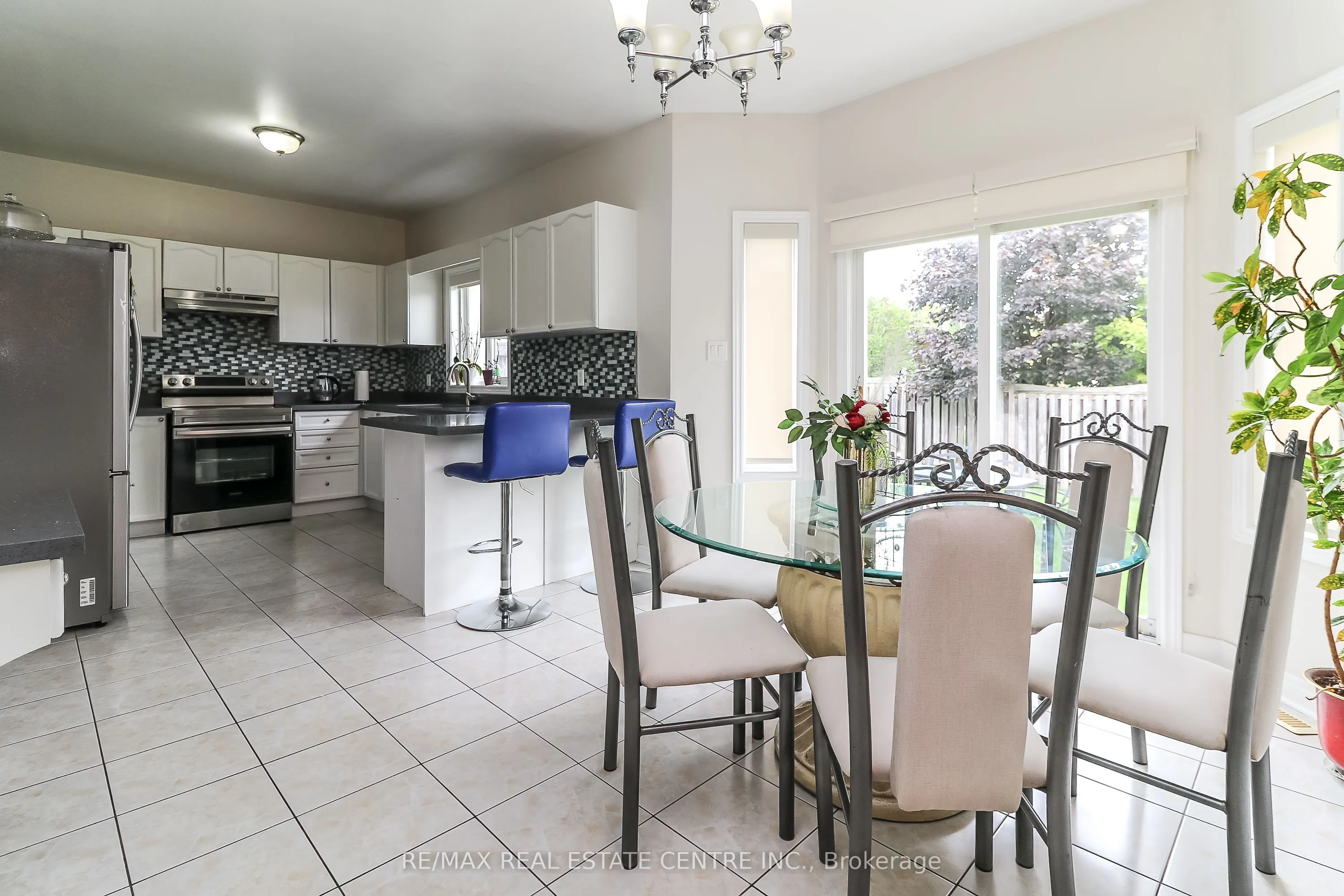 1 Sandringham Drive