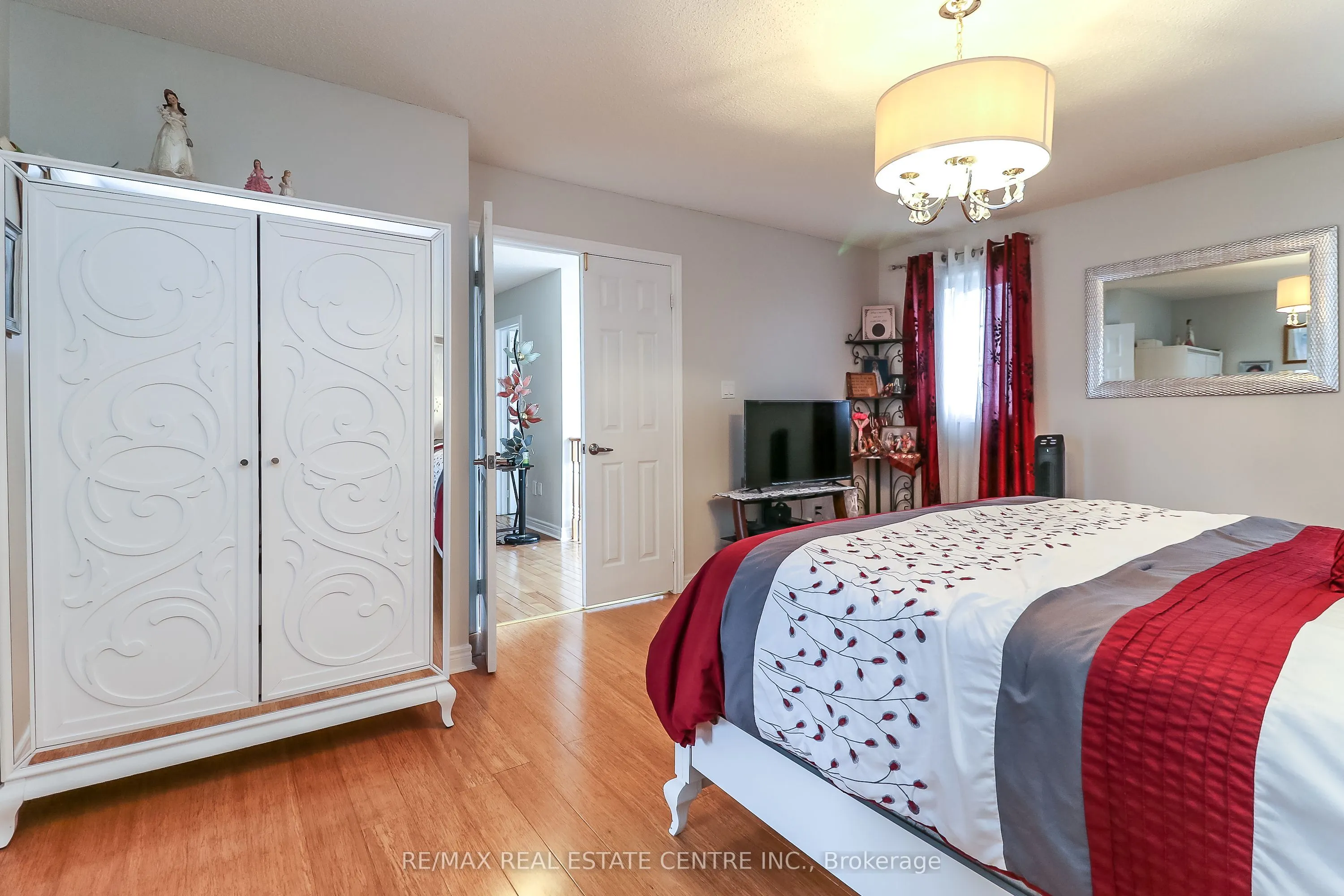 1 Sandringham Drive