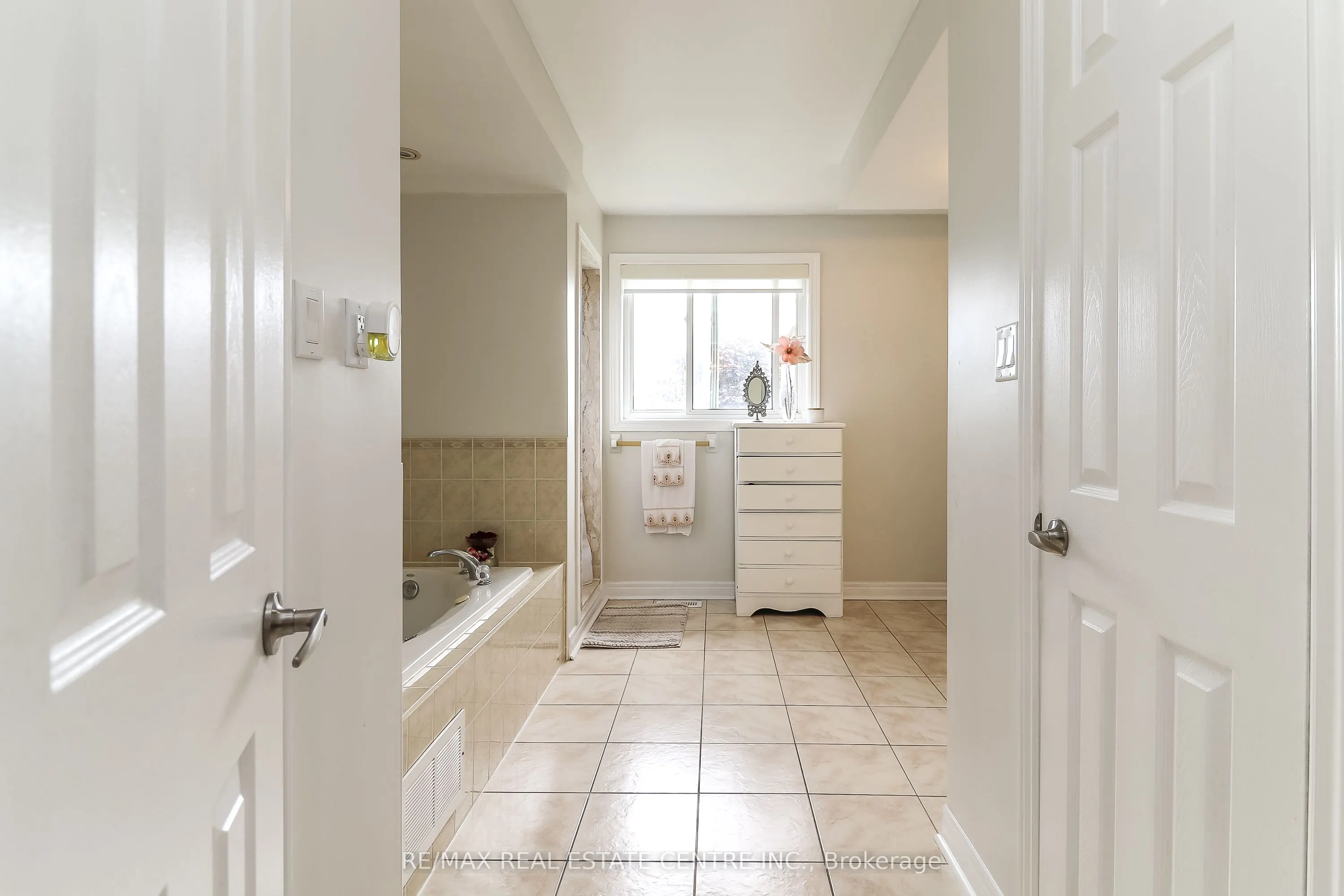 1 Sandringham Drive