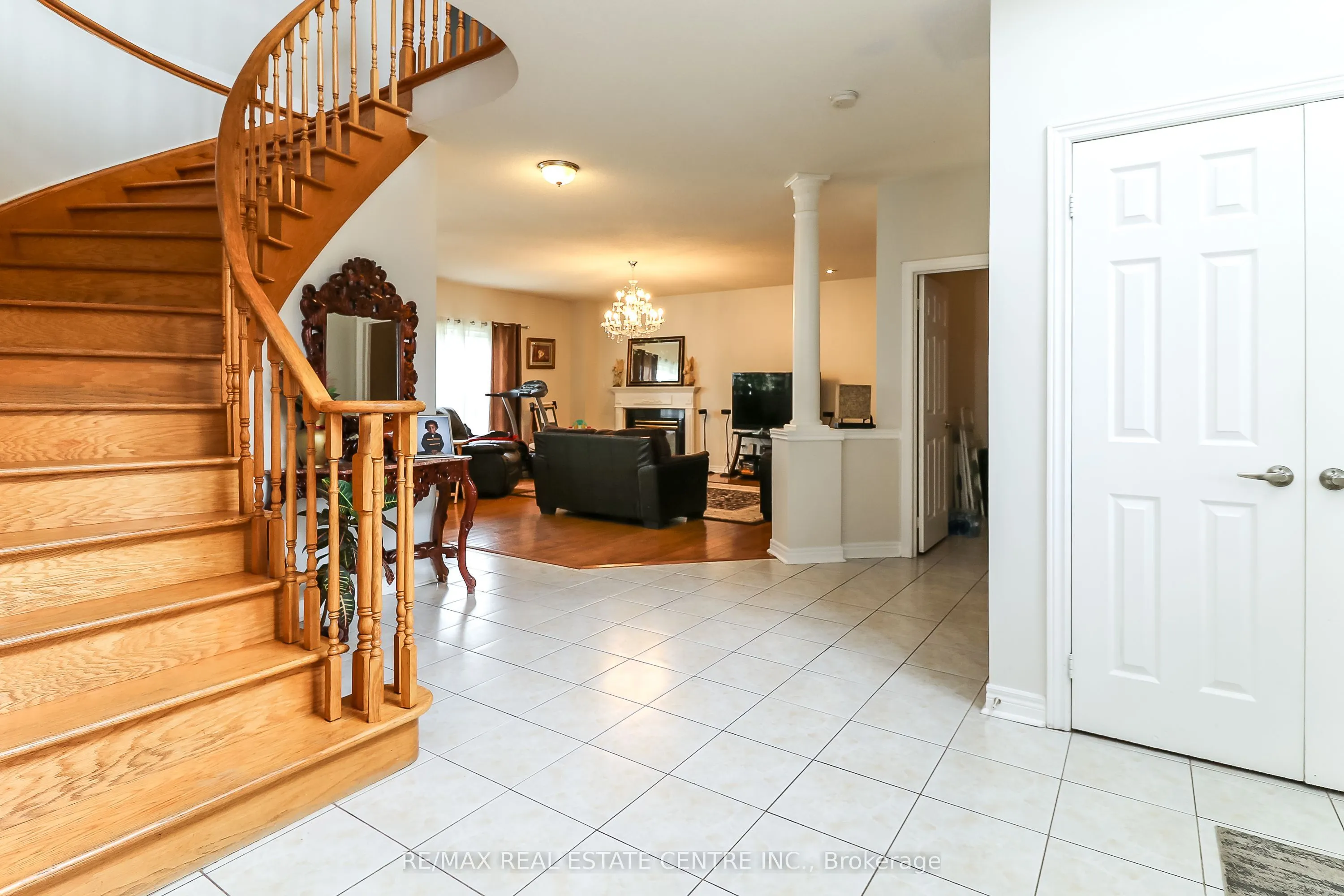 1 Sandringham Drive