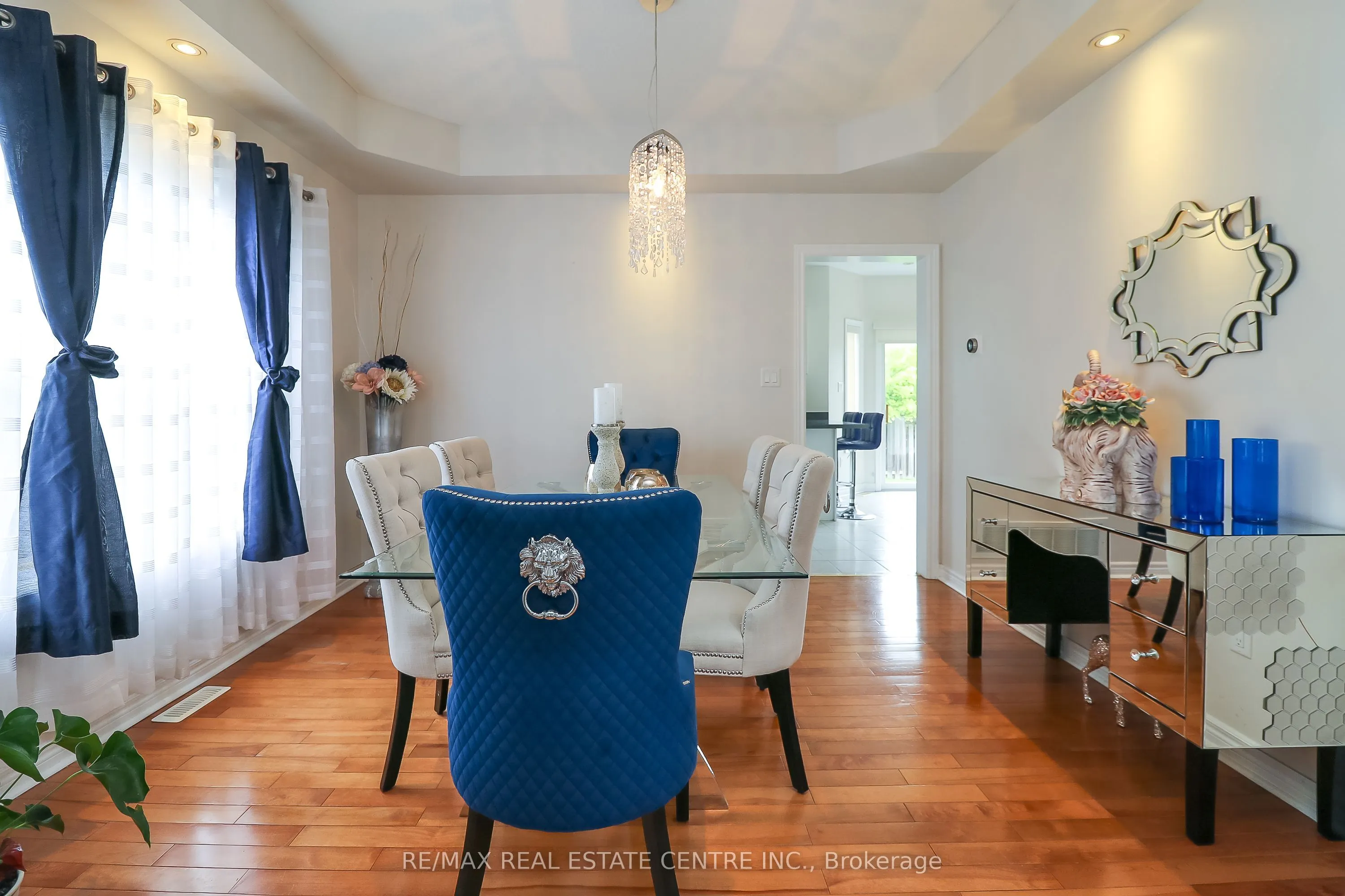 1 Sandringham Drive
