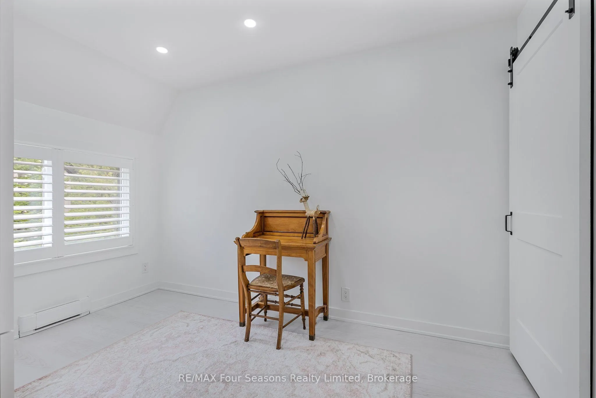 113 Escarpment Crescent, #13