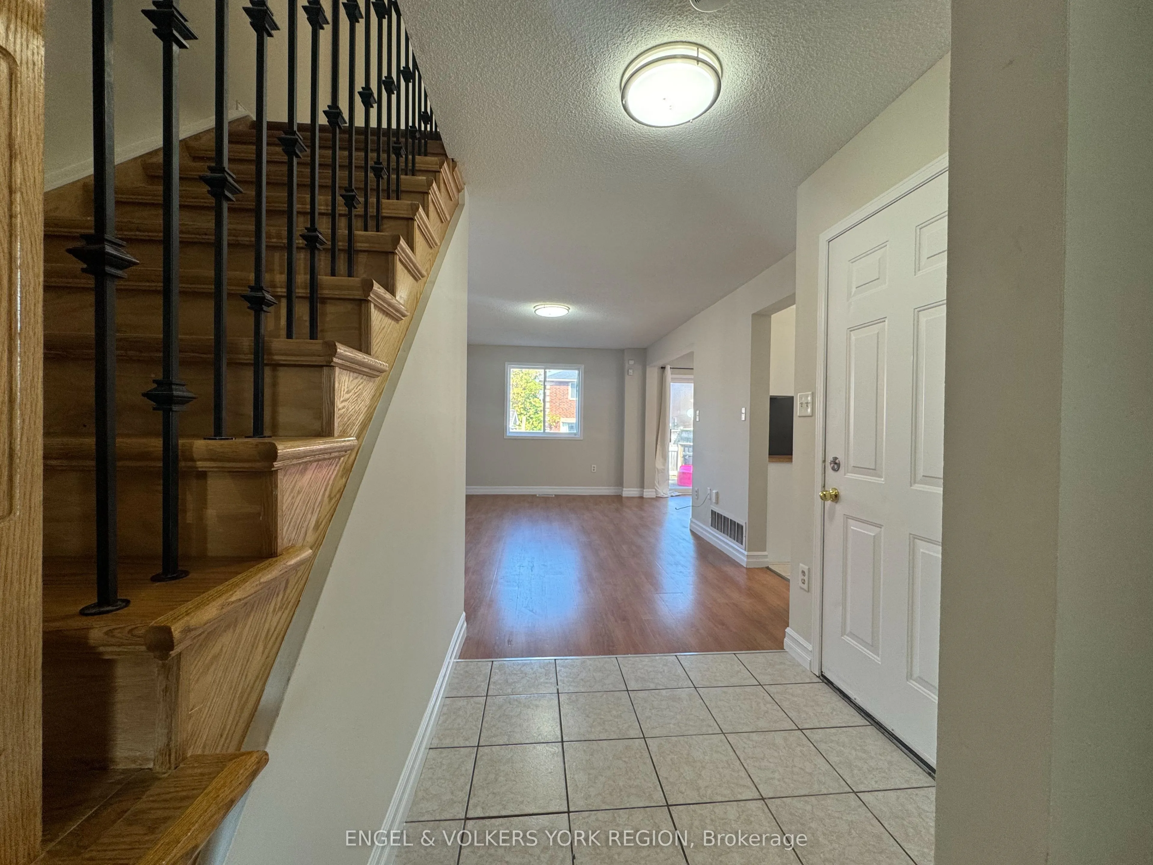 120 Nathan Crescent