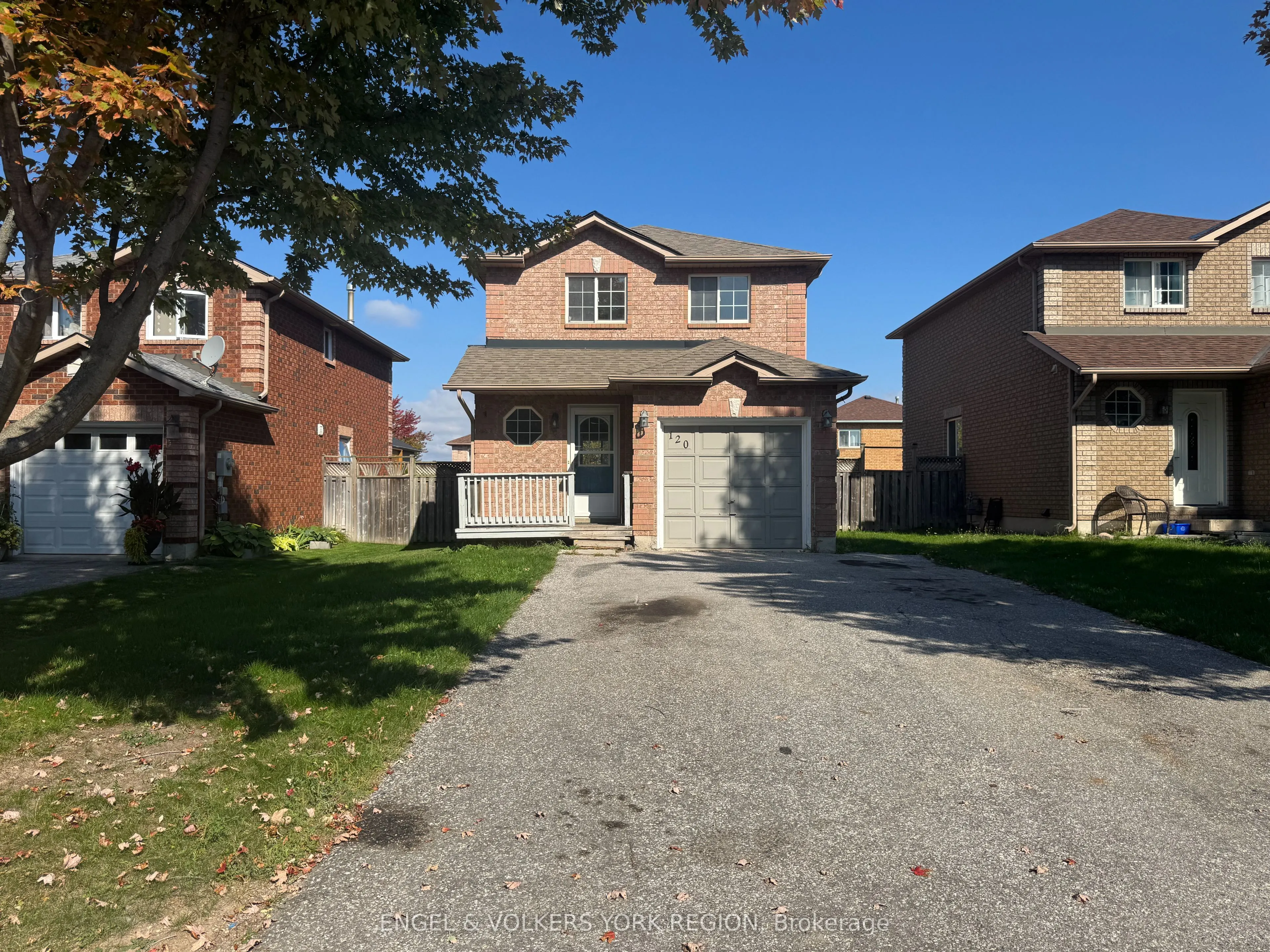 120 Nathan Crescent