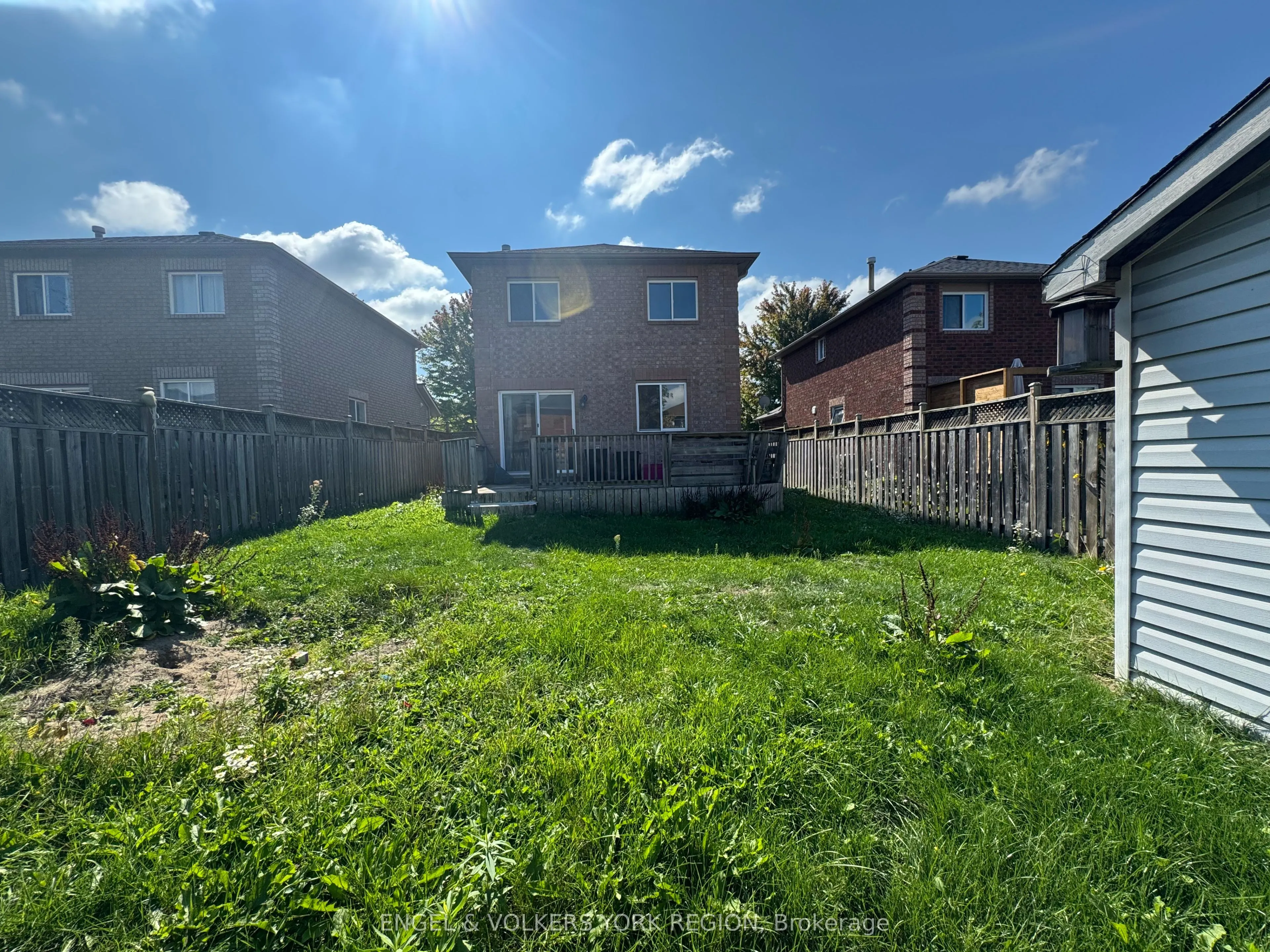 120 Nathan Crescent