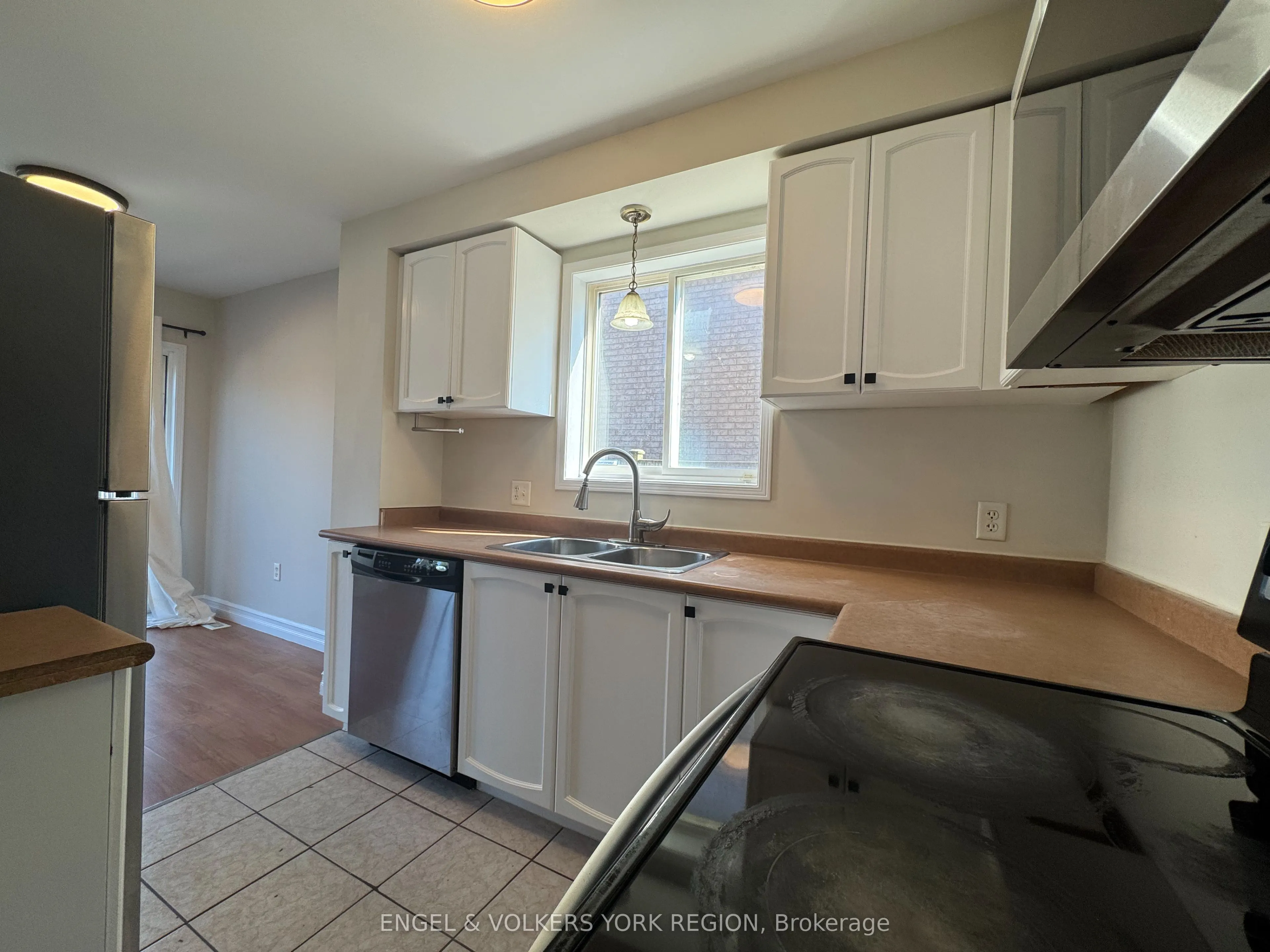 120 Nathan Crescent
