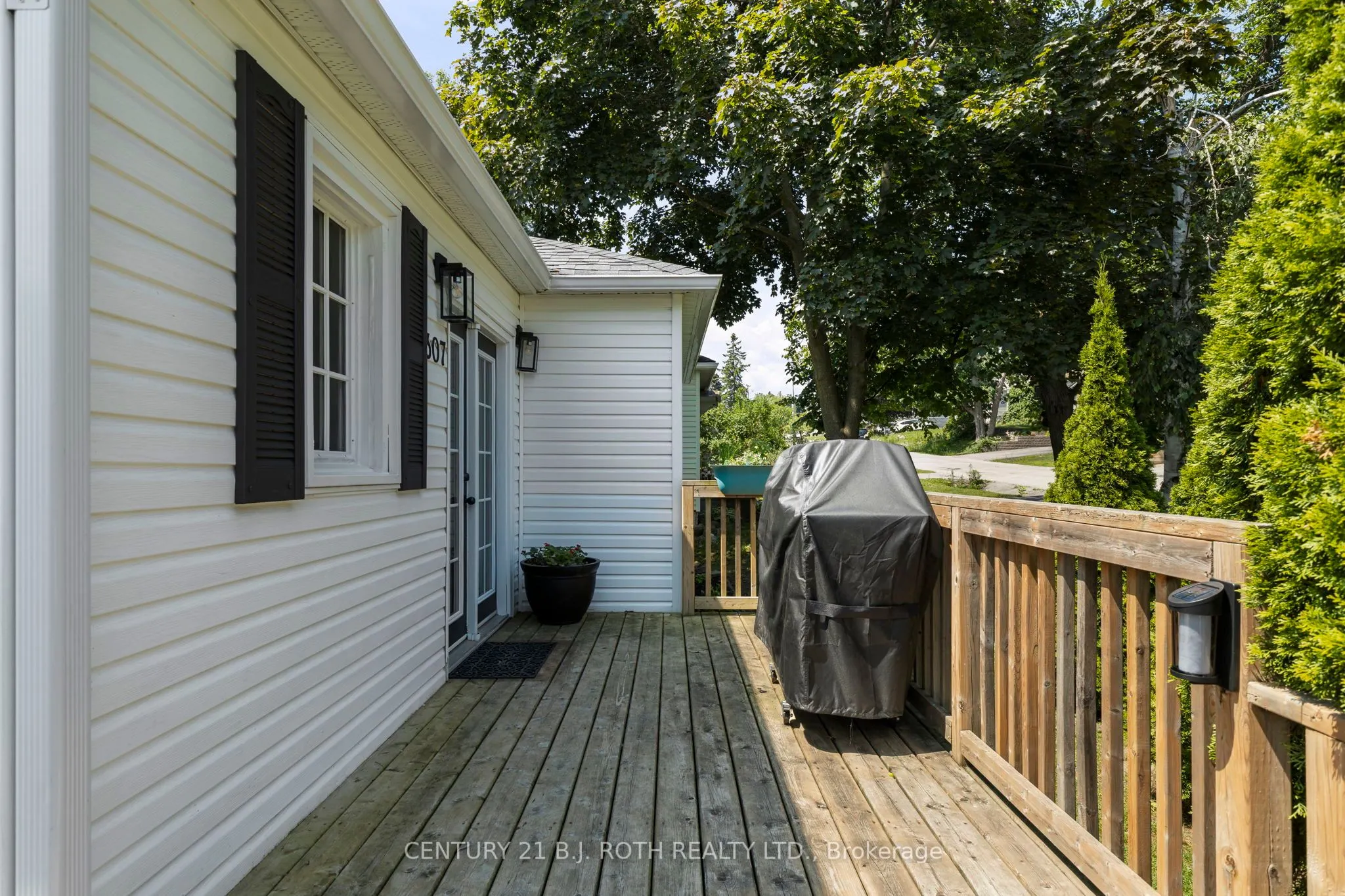 307 LINWOOD Avenue