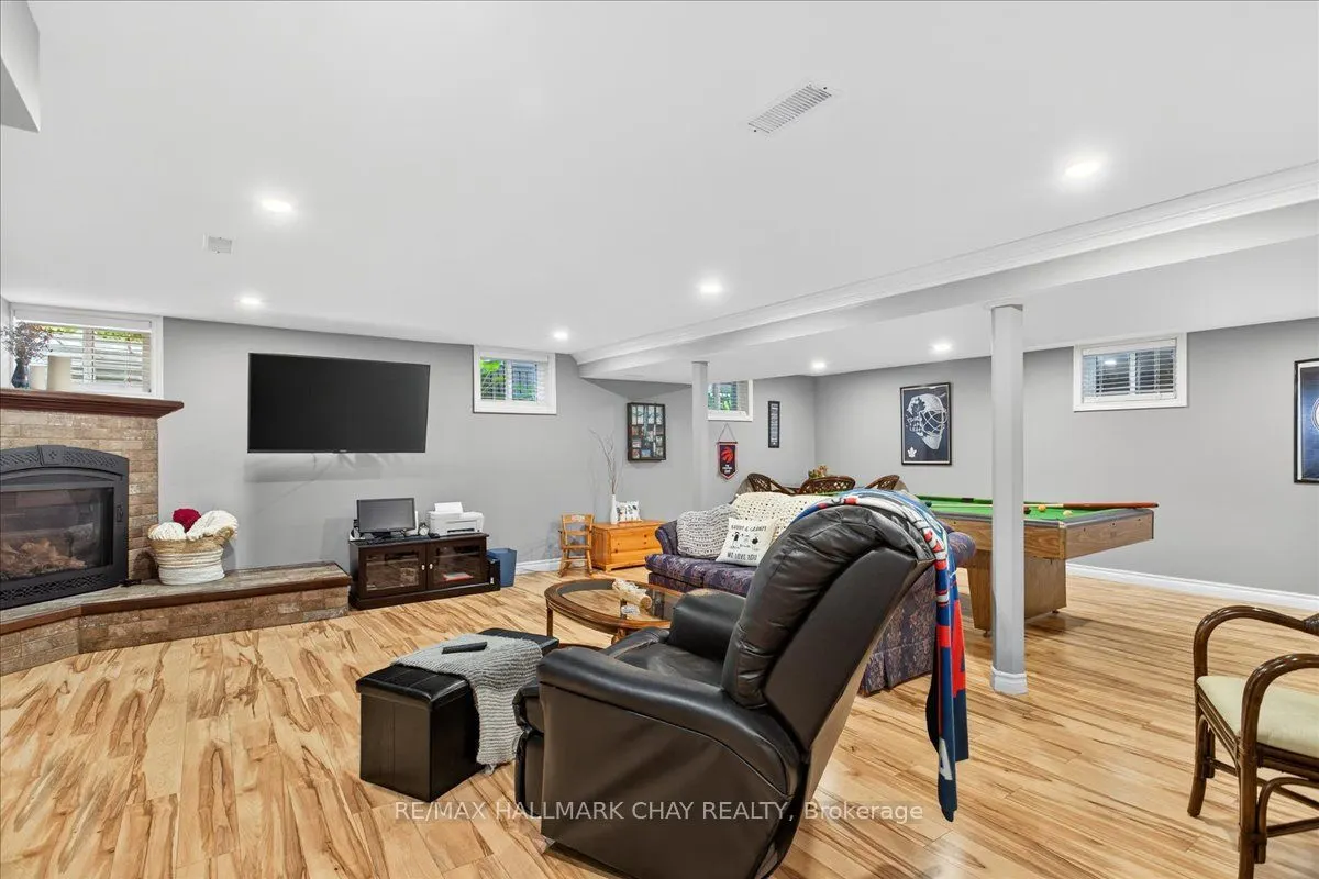 35 Howard Drive