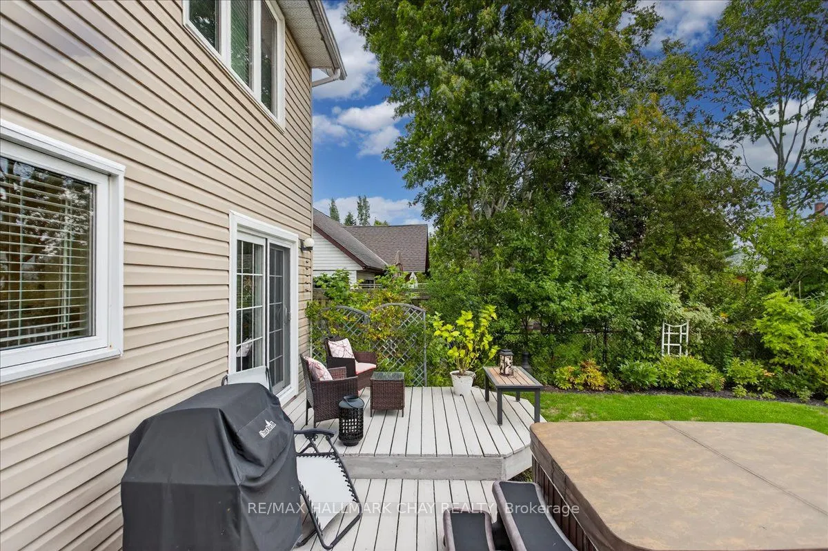 35 Howard Drive