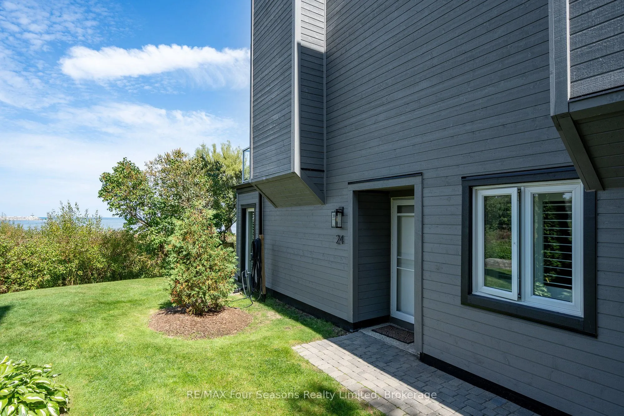 44 Trott Boulevard S, #24