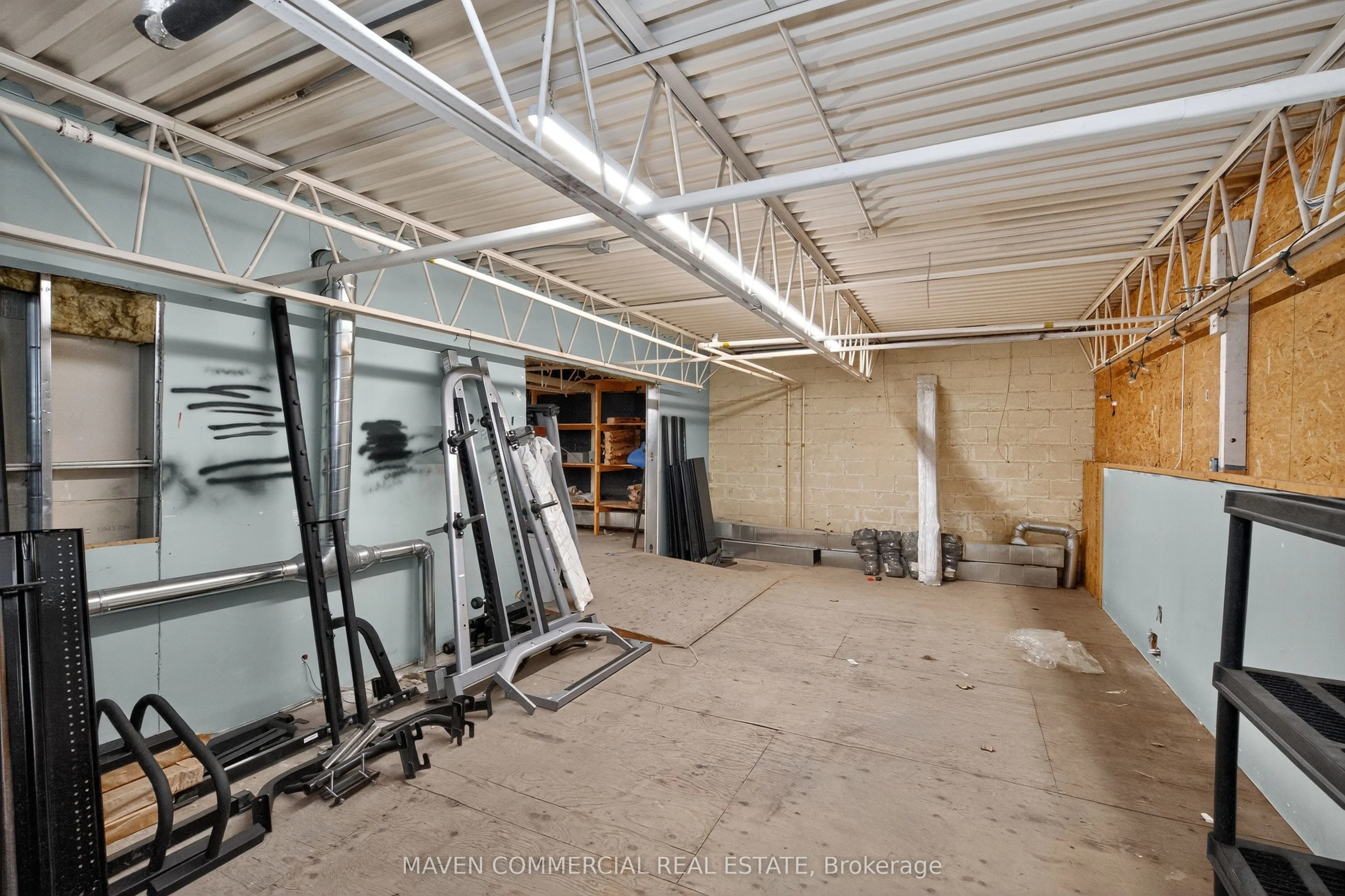 165 Saunders Road