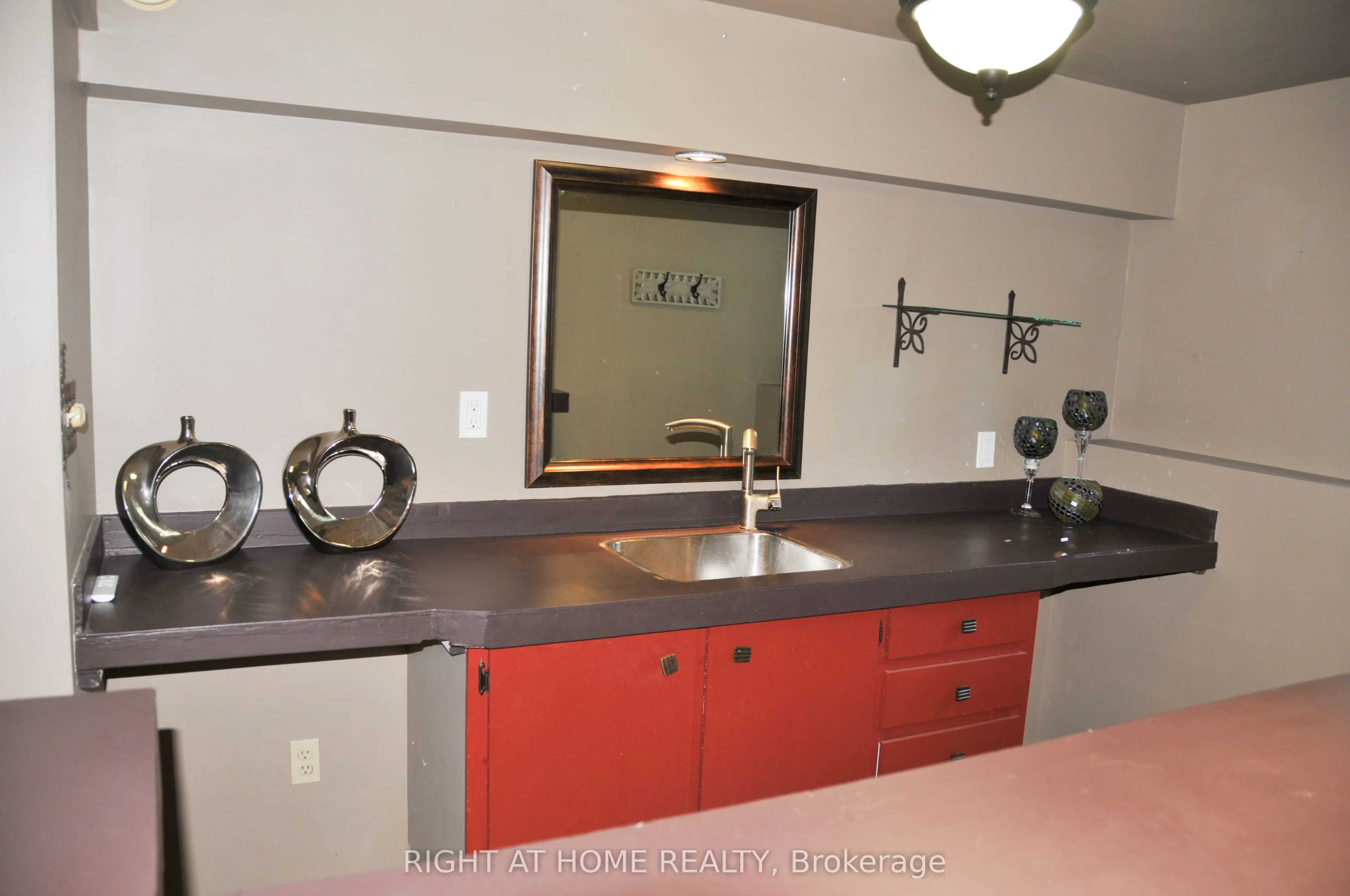 29 Herrell Avenue