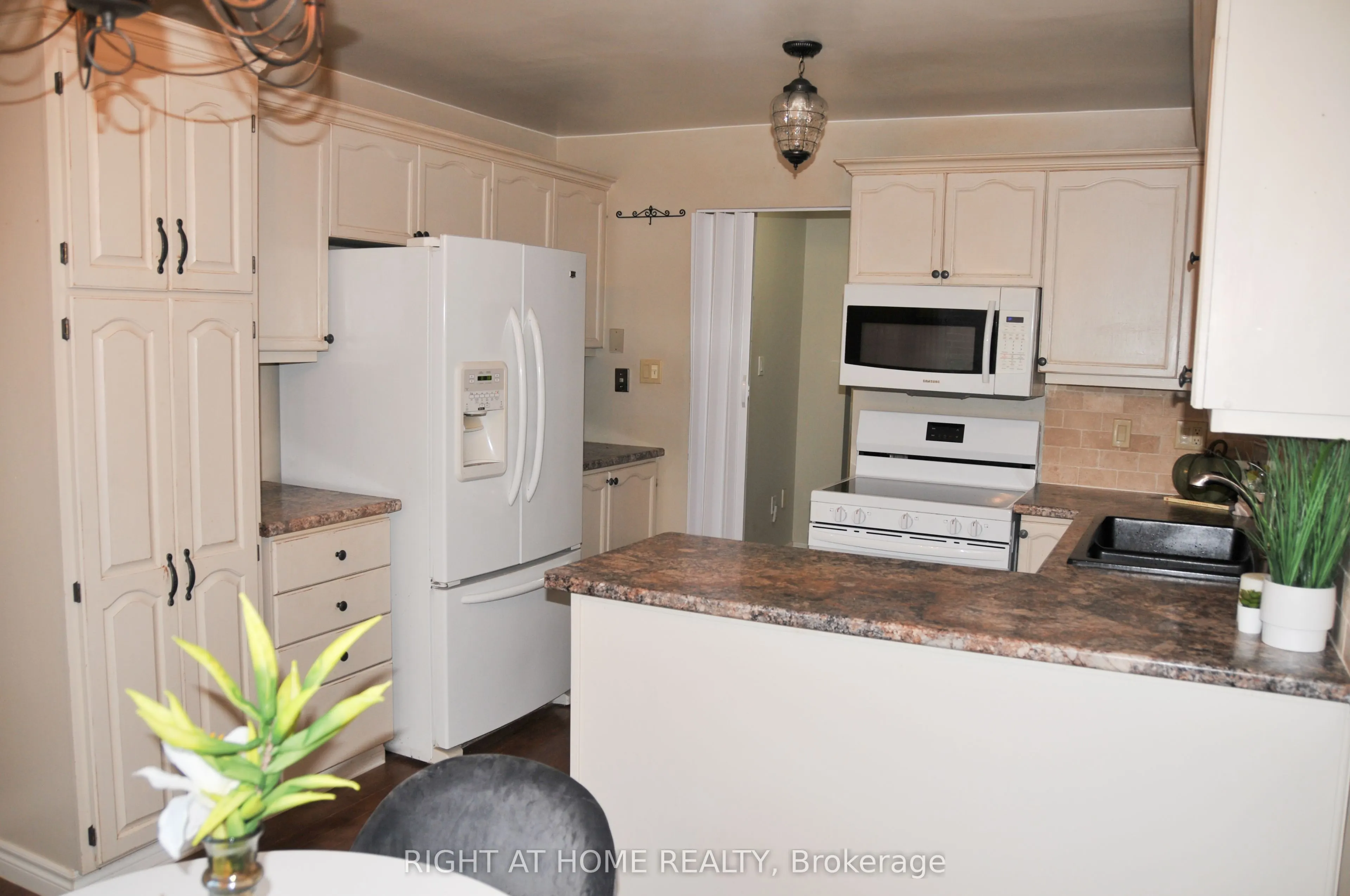 29 Herrell Avenue