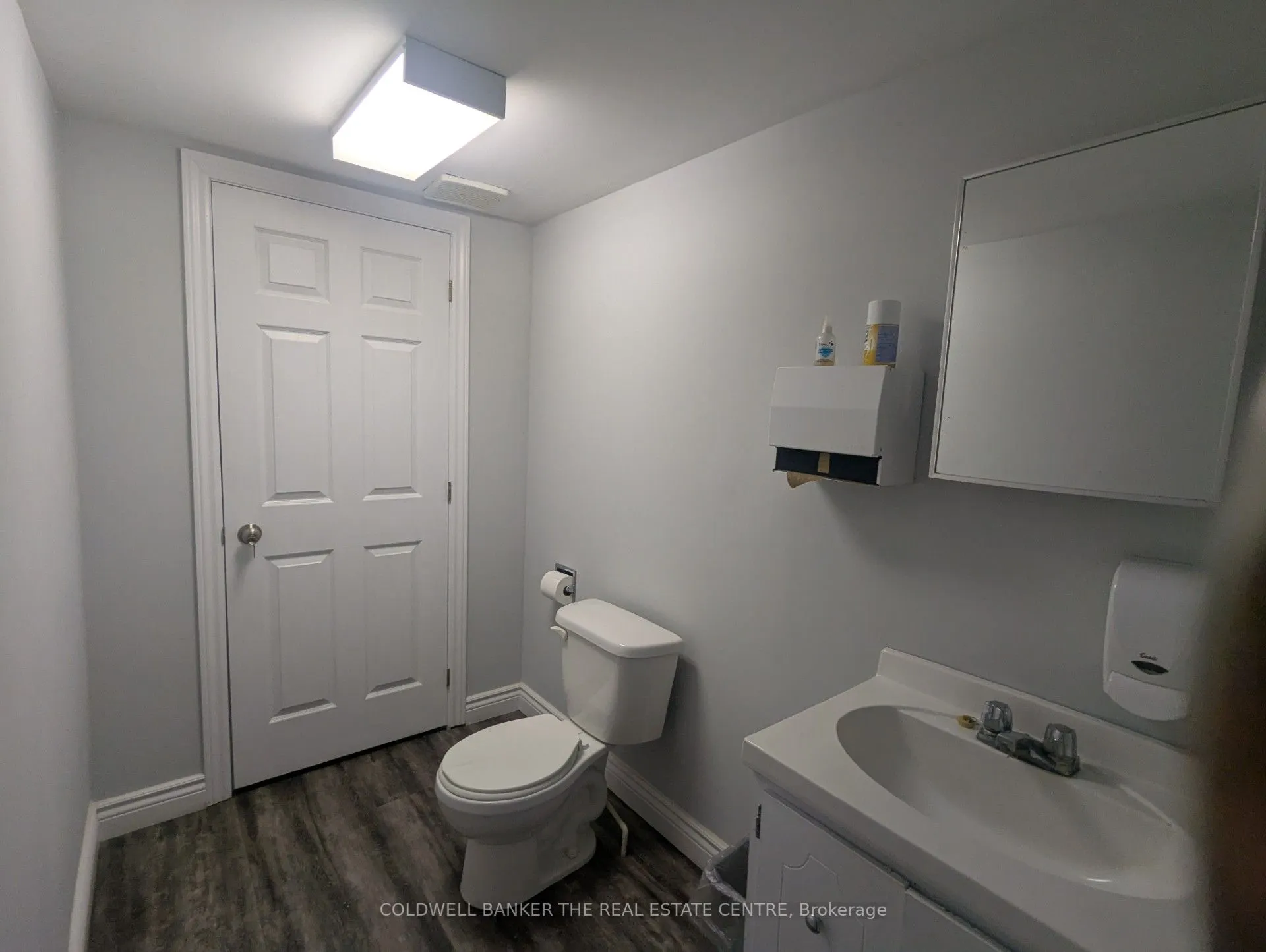 284 Dunlop Street W, #Upper - D