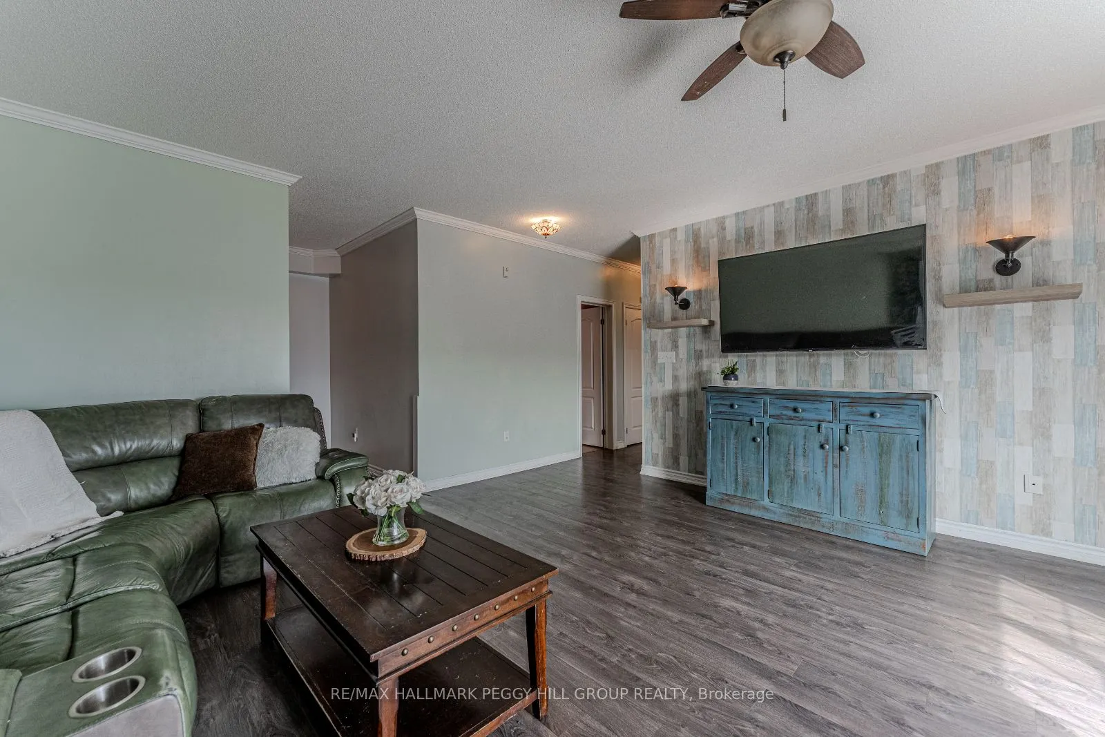 40 Ferndale Drive S, #402