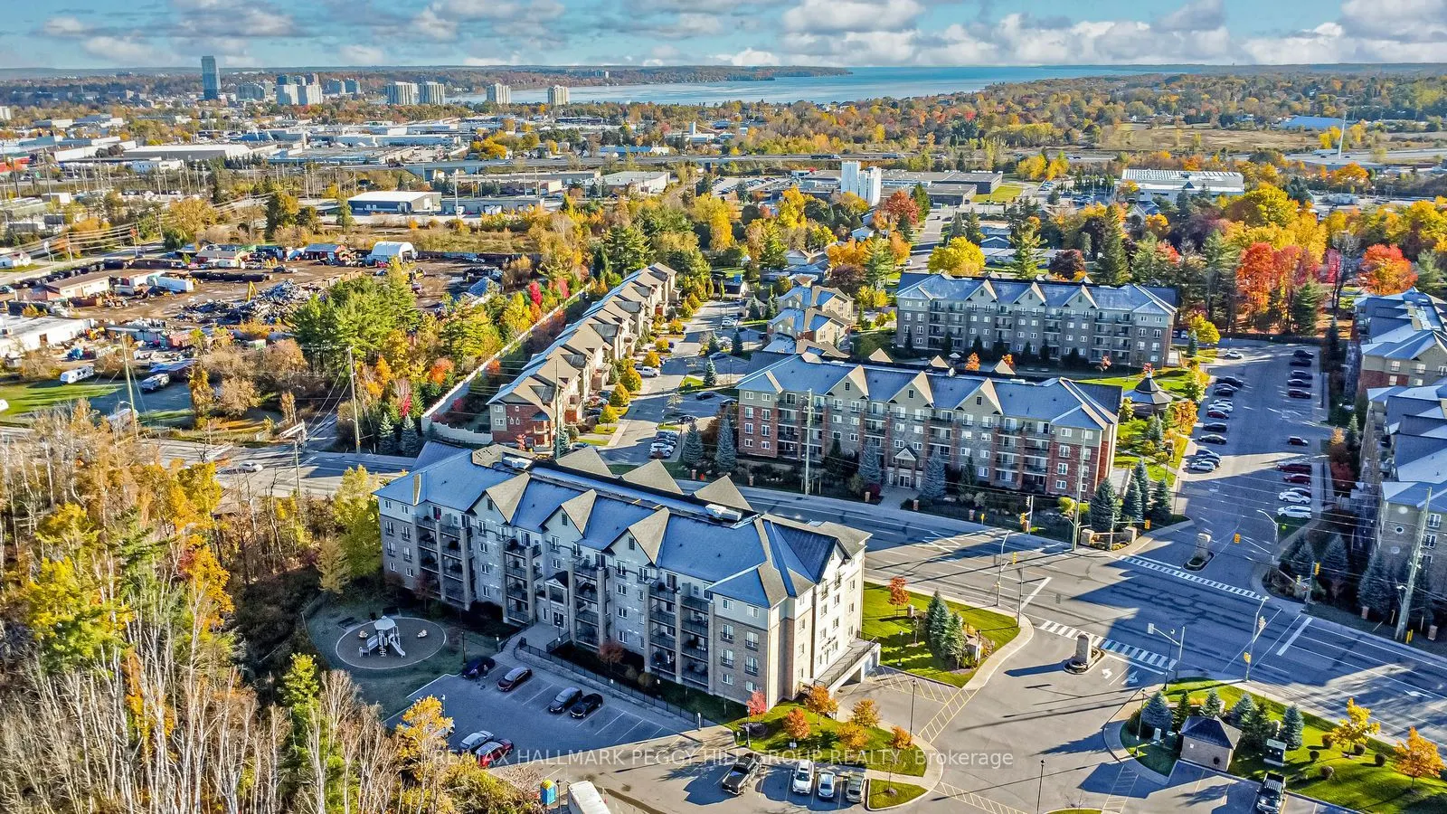 40 Ferndale Drive S #402
