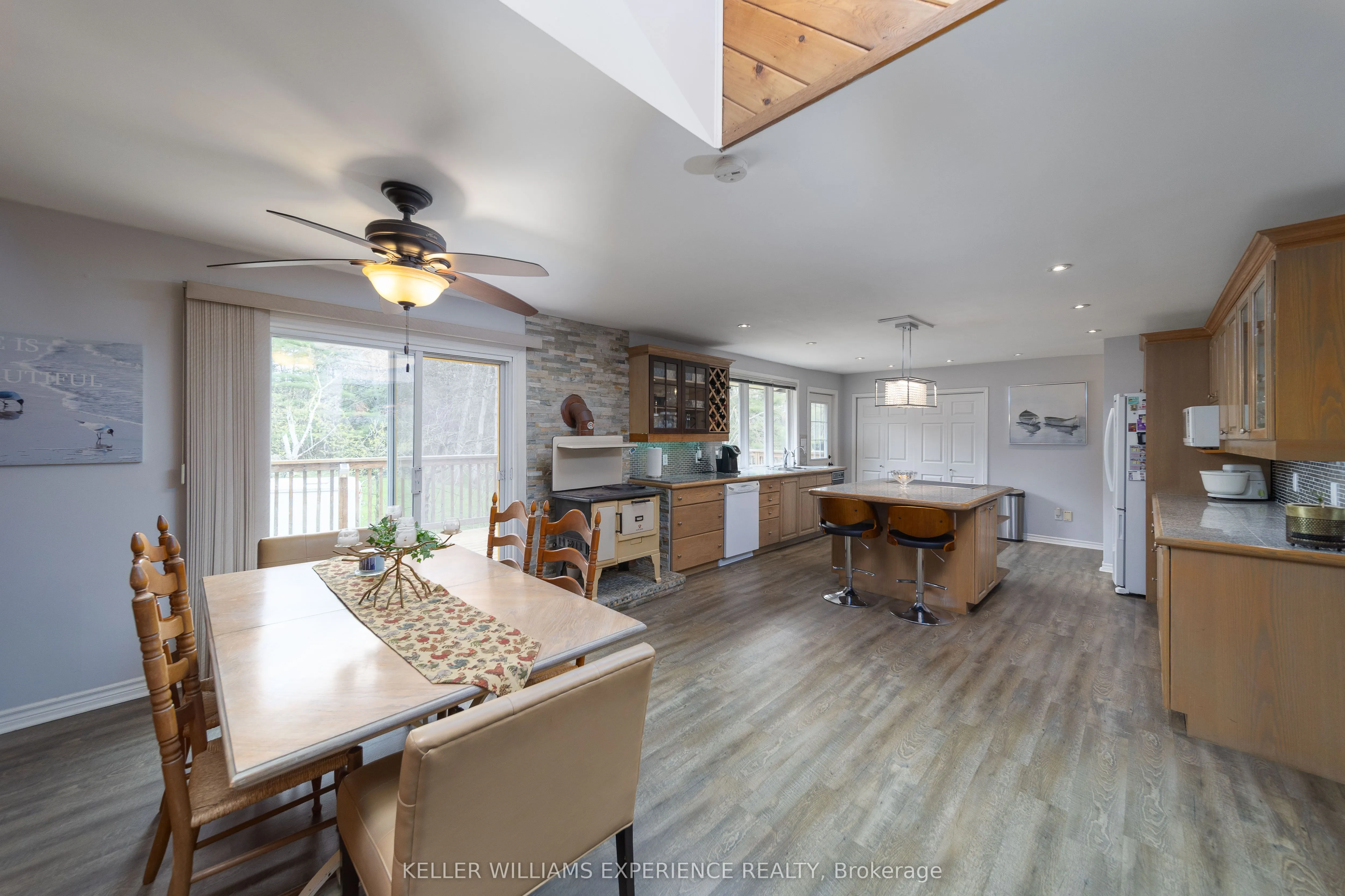 1936 PENINSULA POINT Road