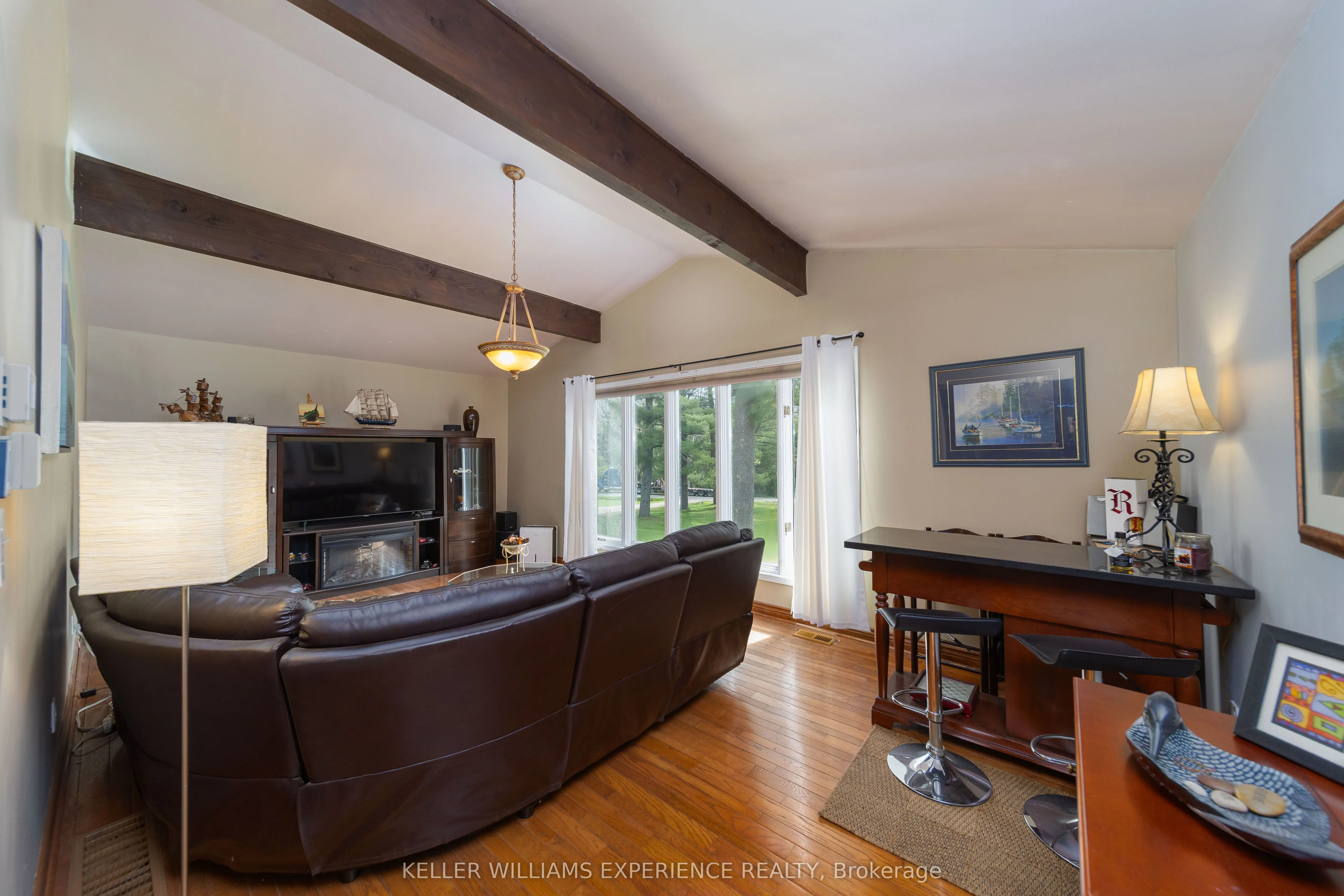 1936 PENINSULA POINT Road