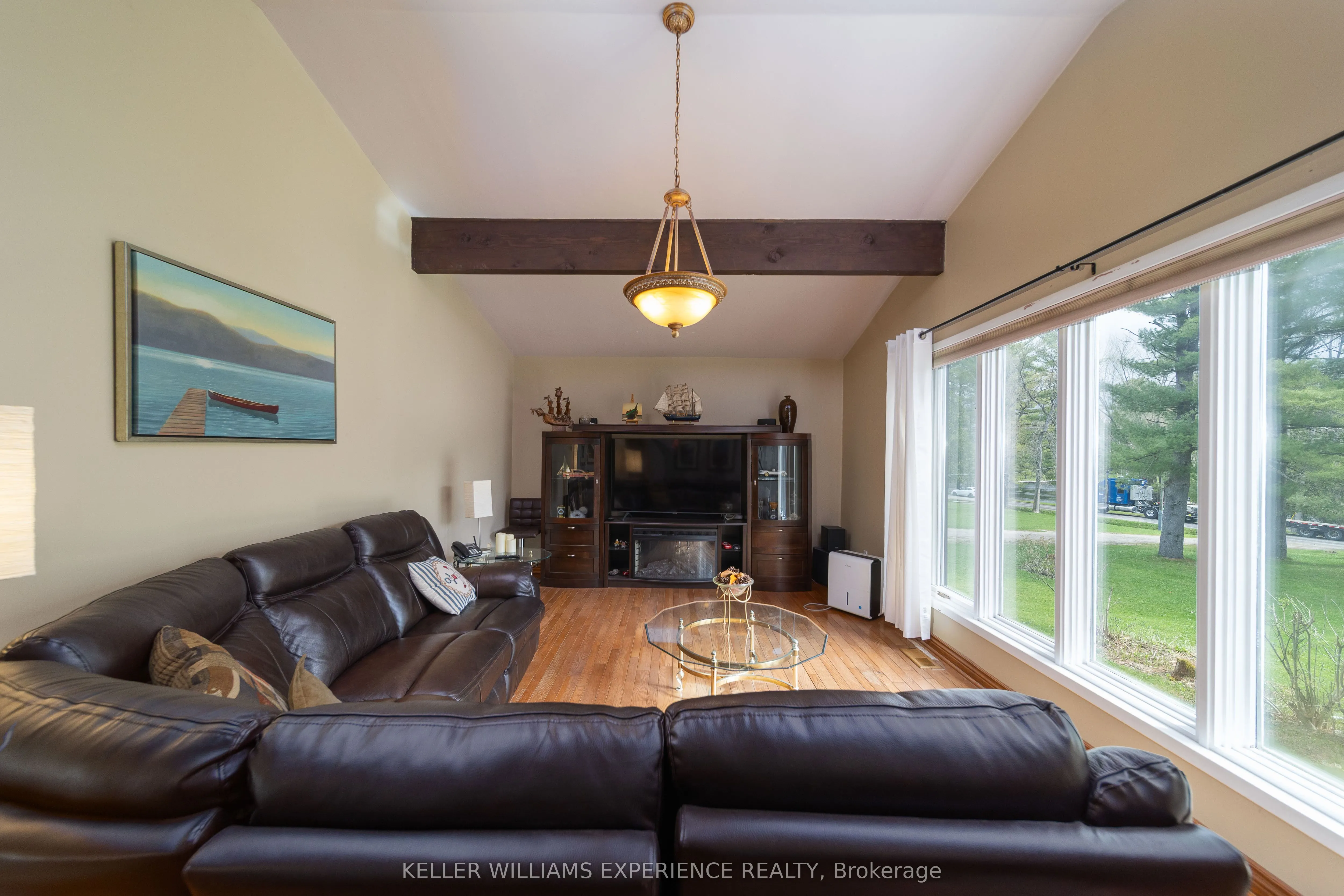 1936 PENINSULA POINT Road
