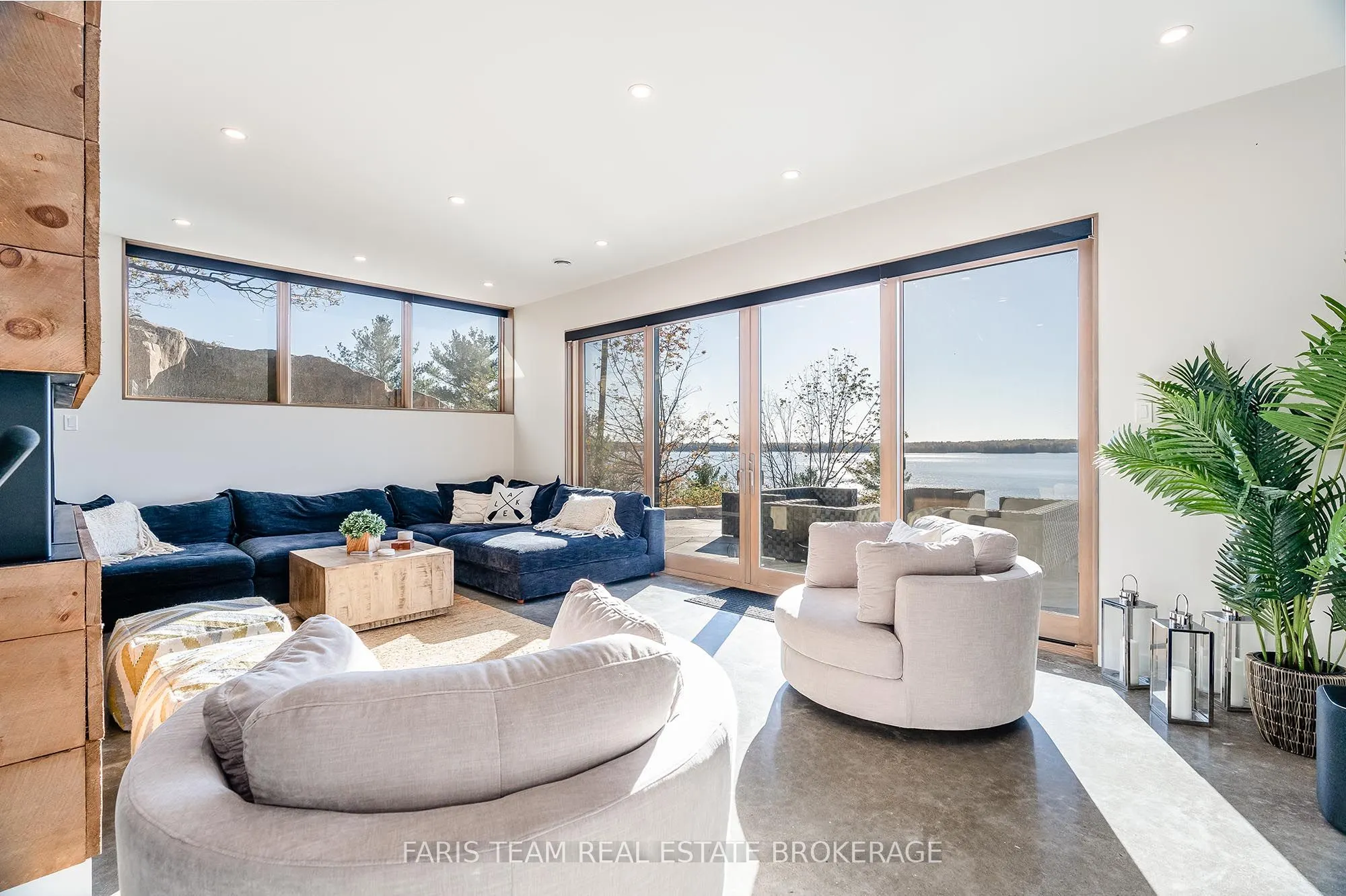 3886 East Shore Road