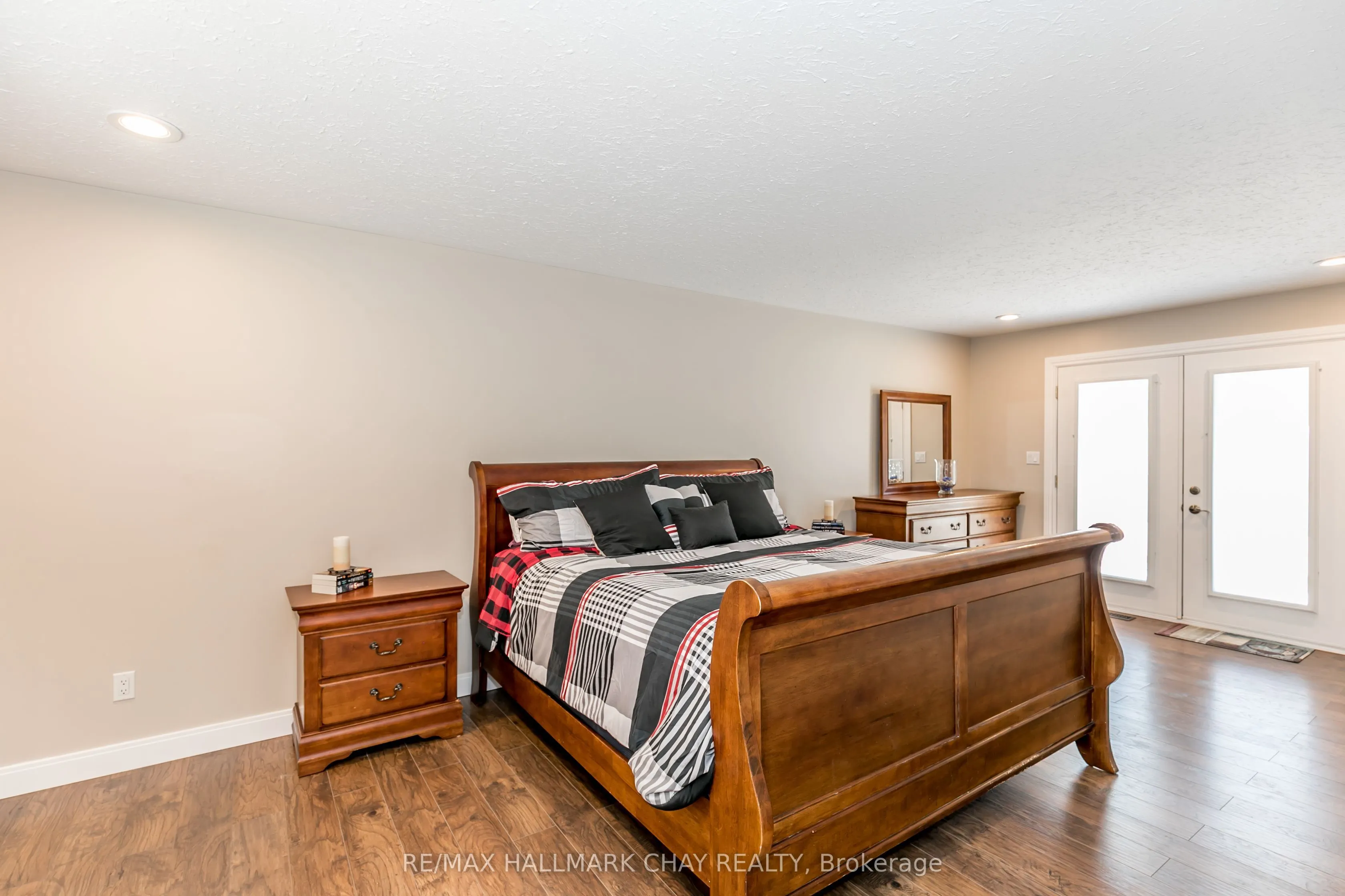 3524 Penetanguishene Road
