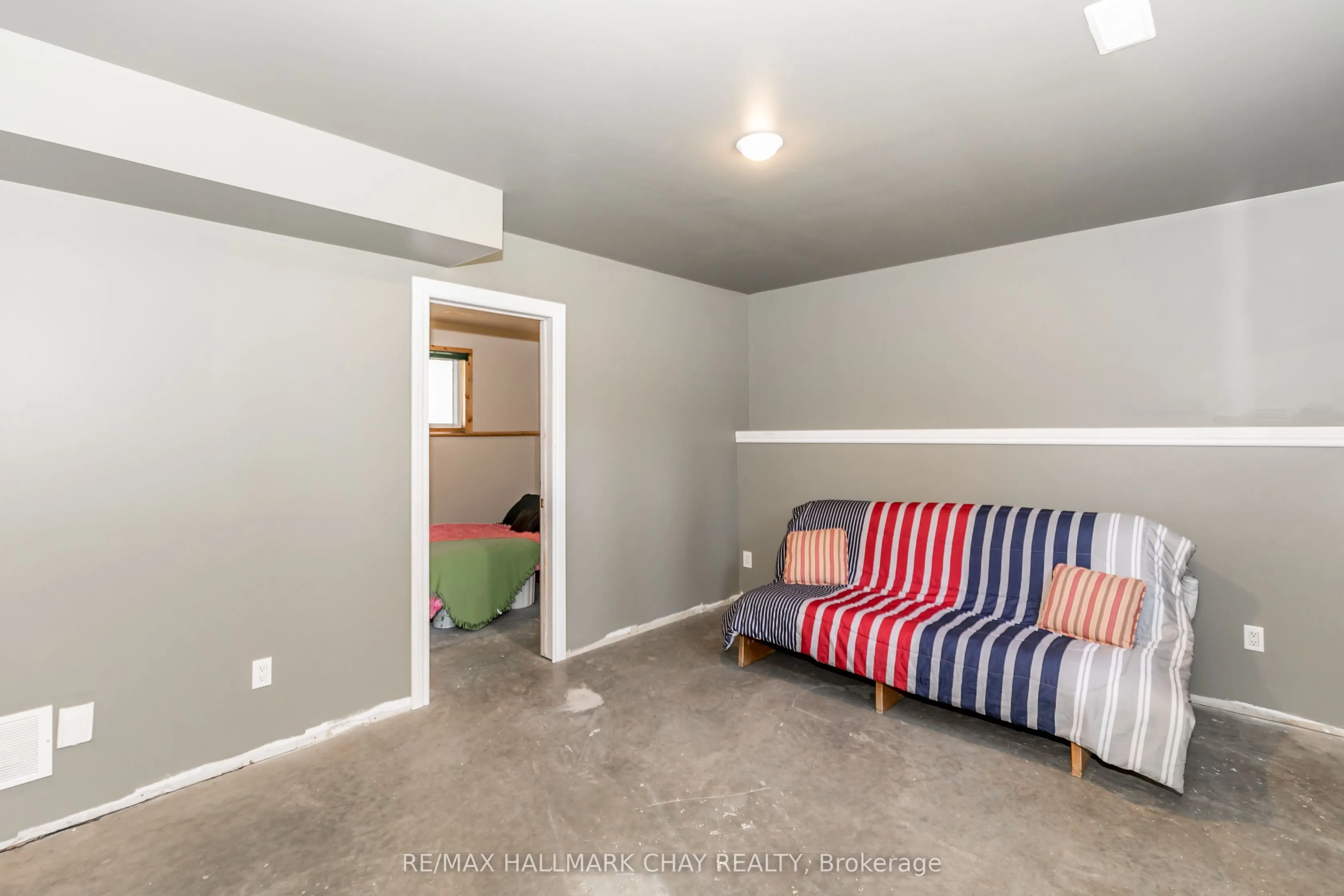 3524 Penetanguishene Road