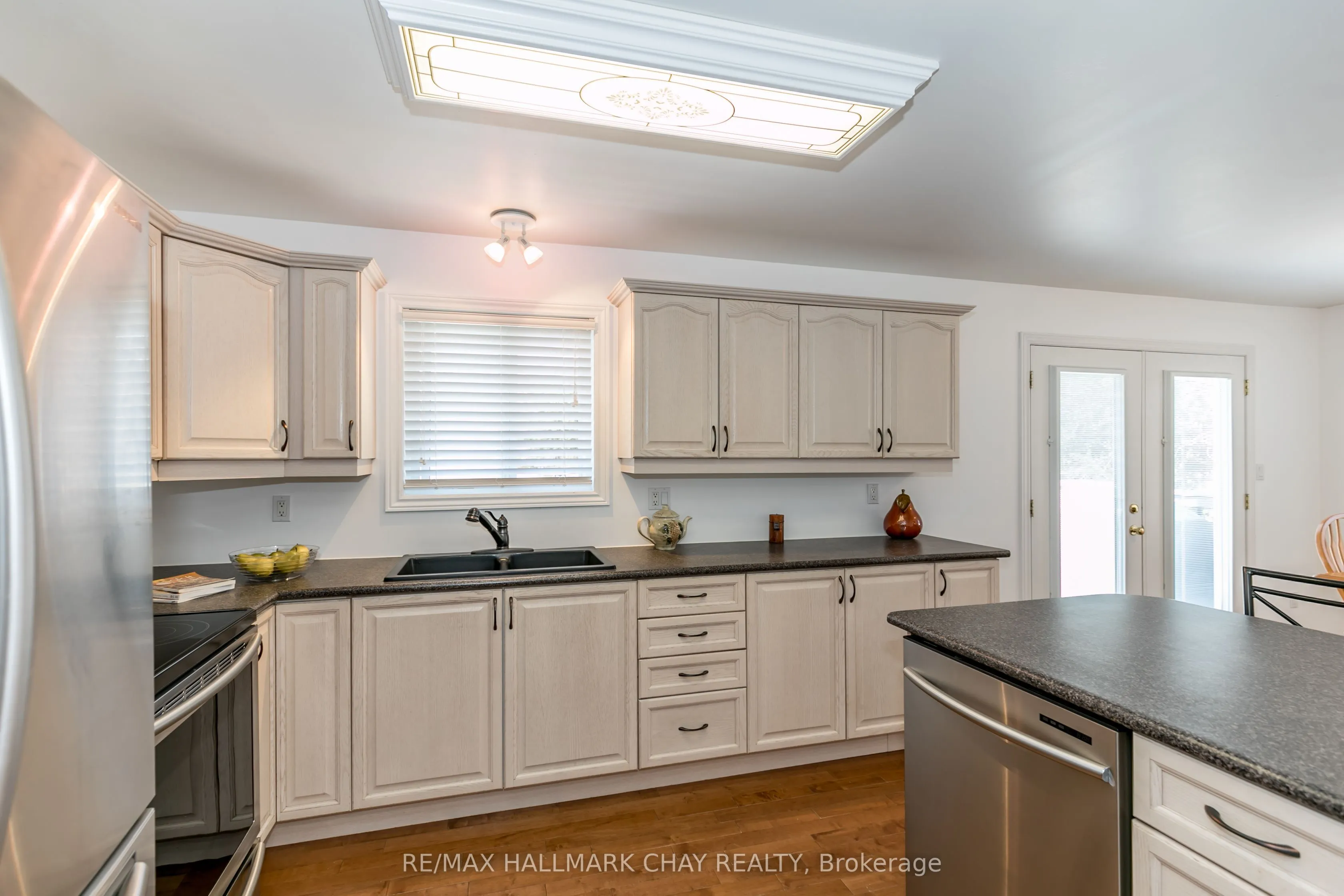 3524 Penetanguishene Road