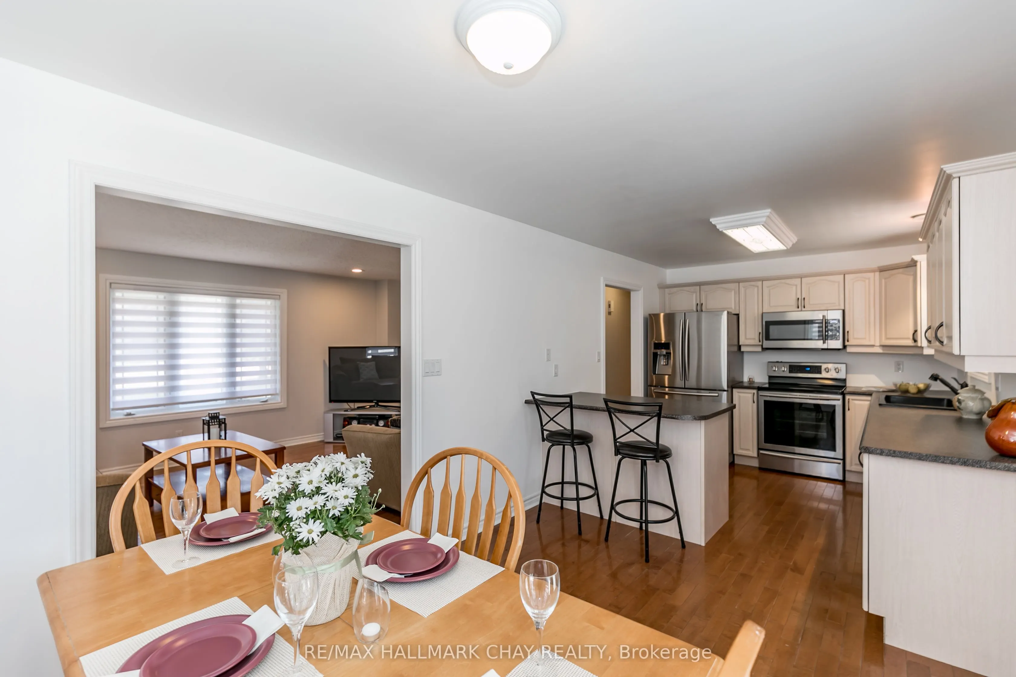 3524 Penetanguishene Road