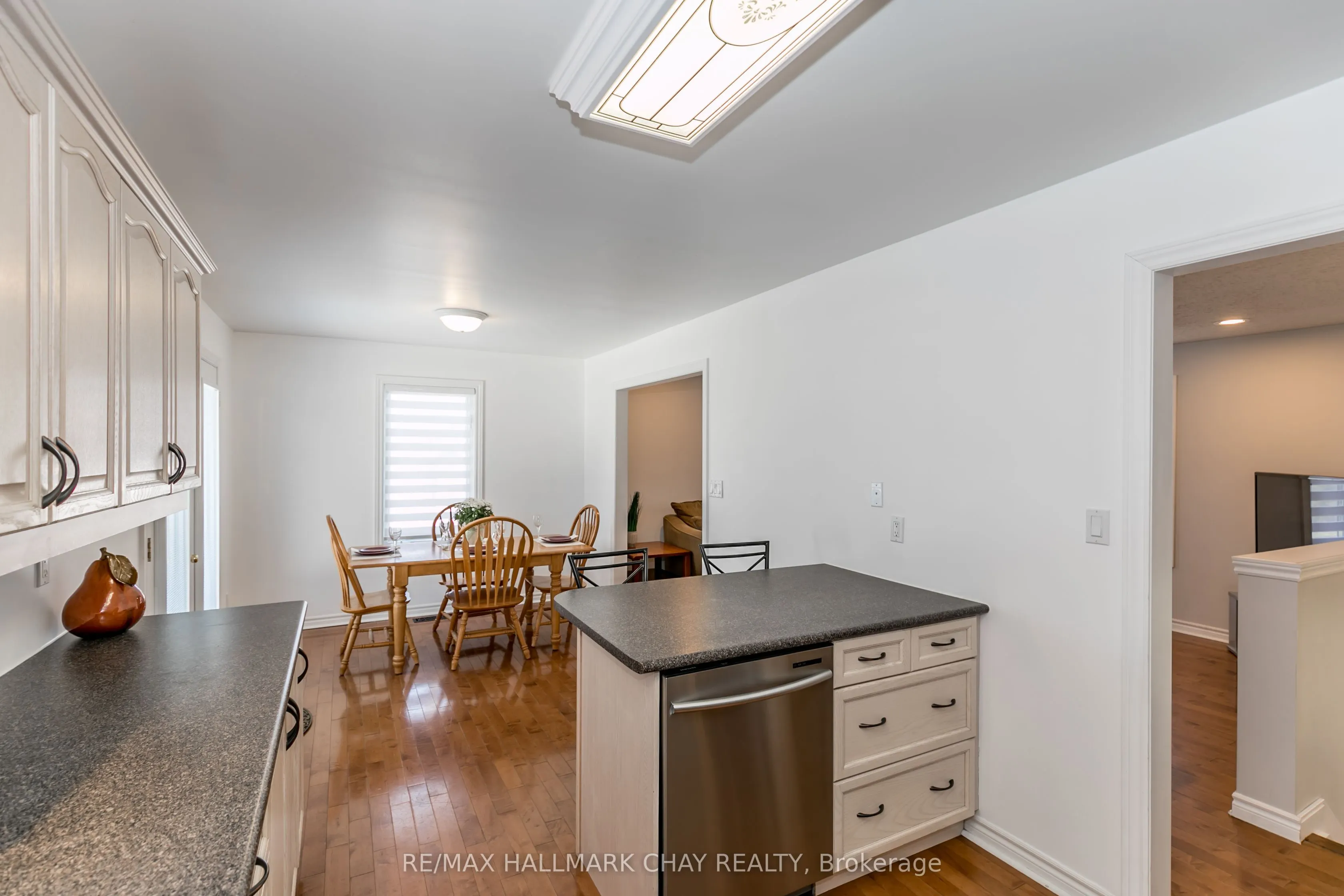 3524 Penetanguishene Road