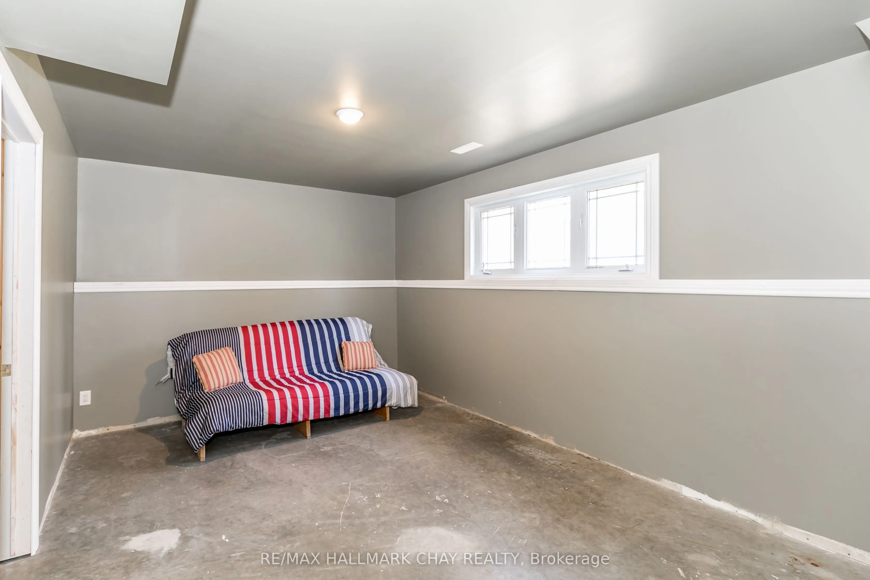3524 Penetanguishene Road