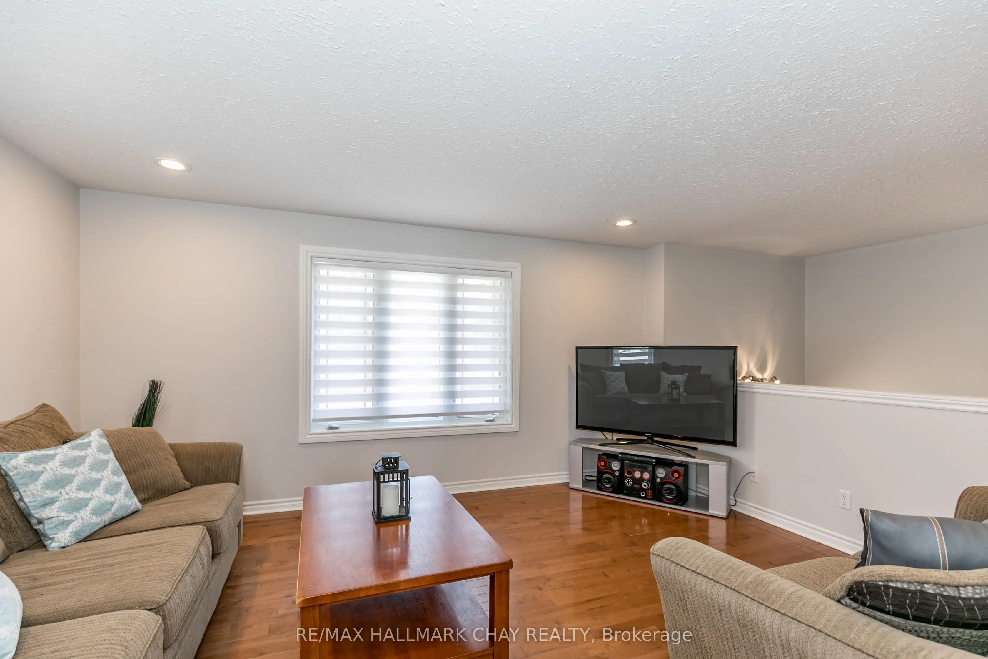 3524 Penetanguishene Road