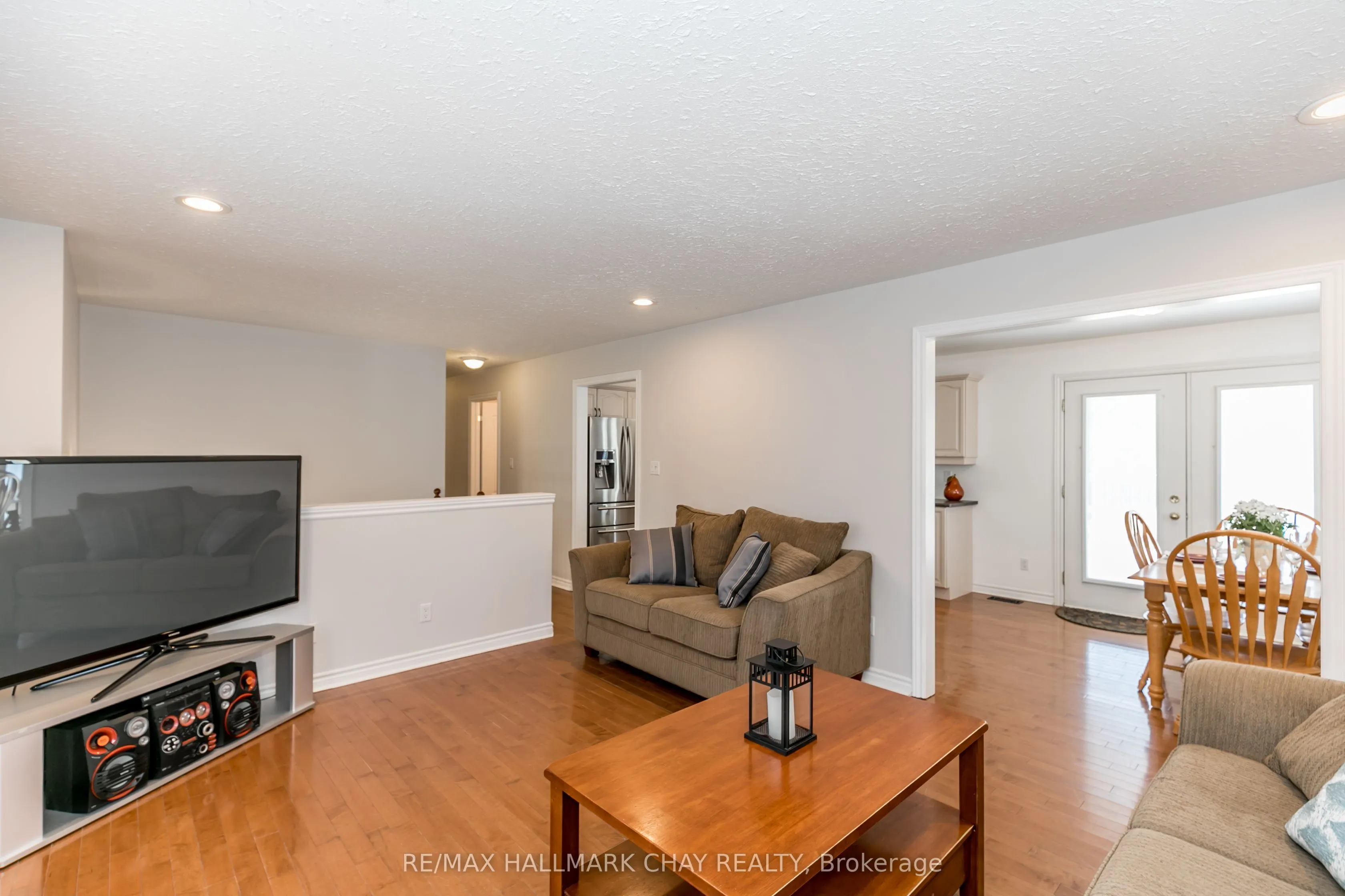 3524 Penetanguishene Road