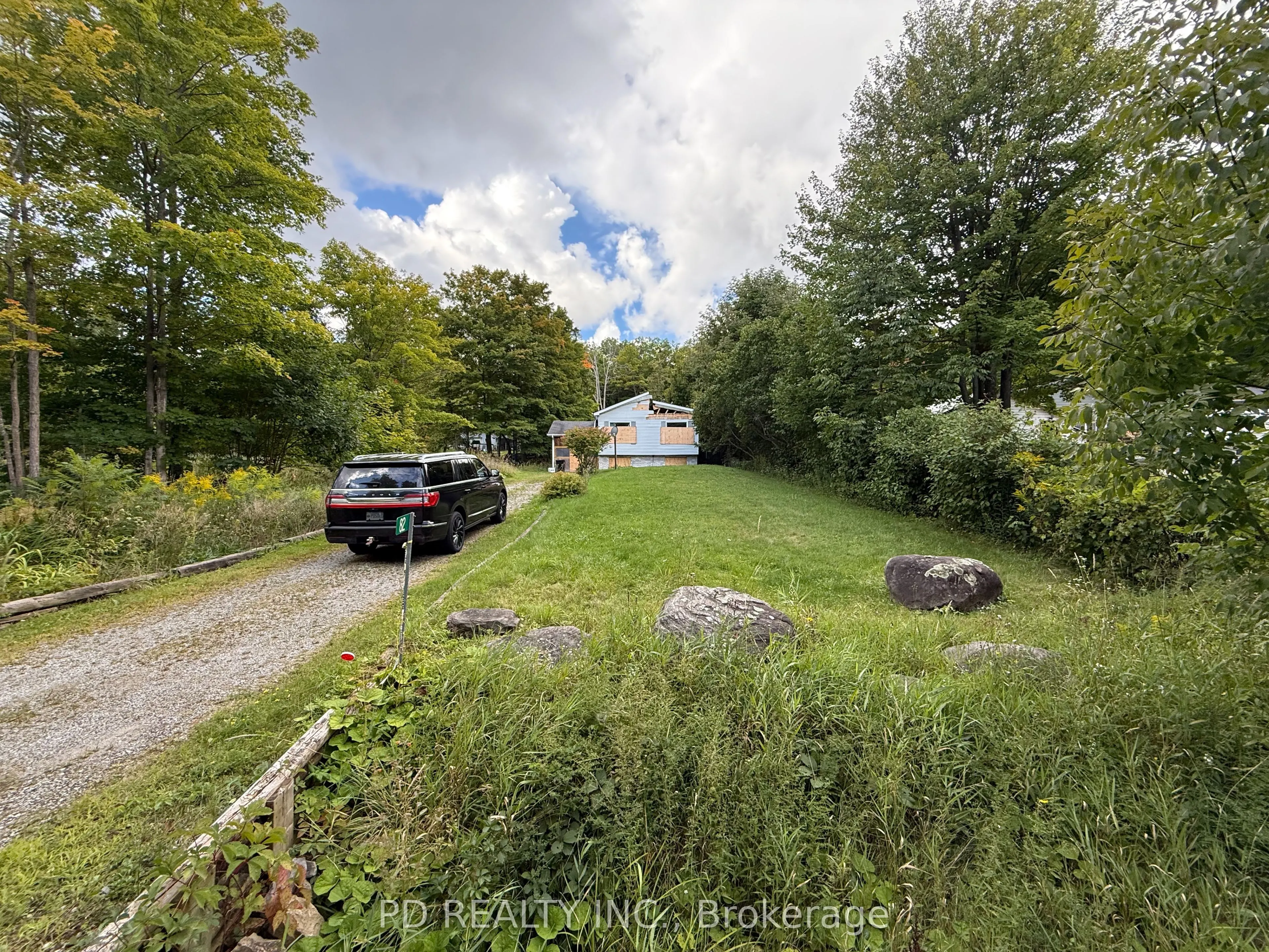 82 McArthur Drive