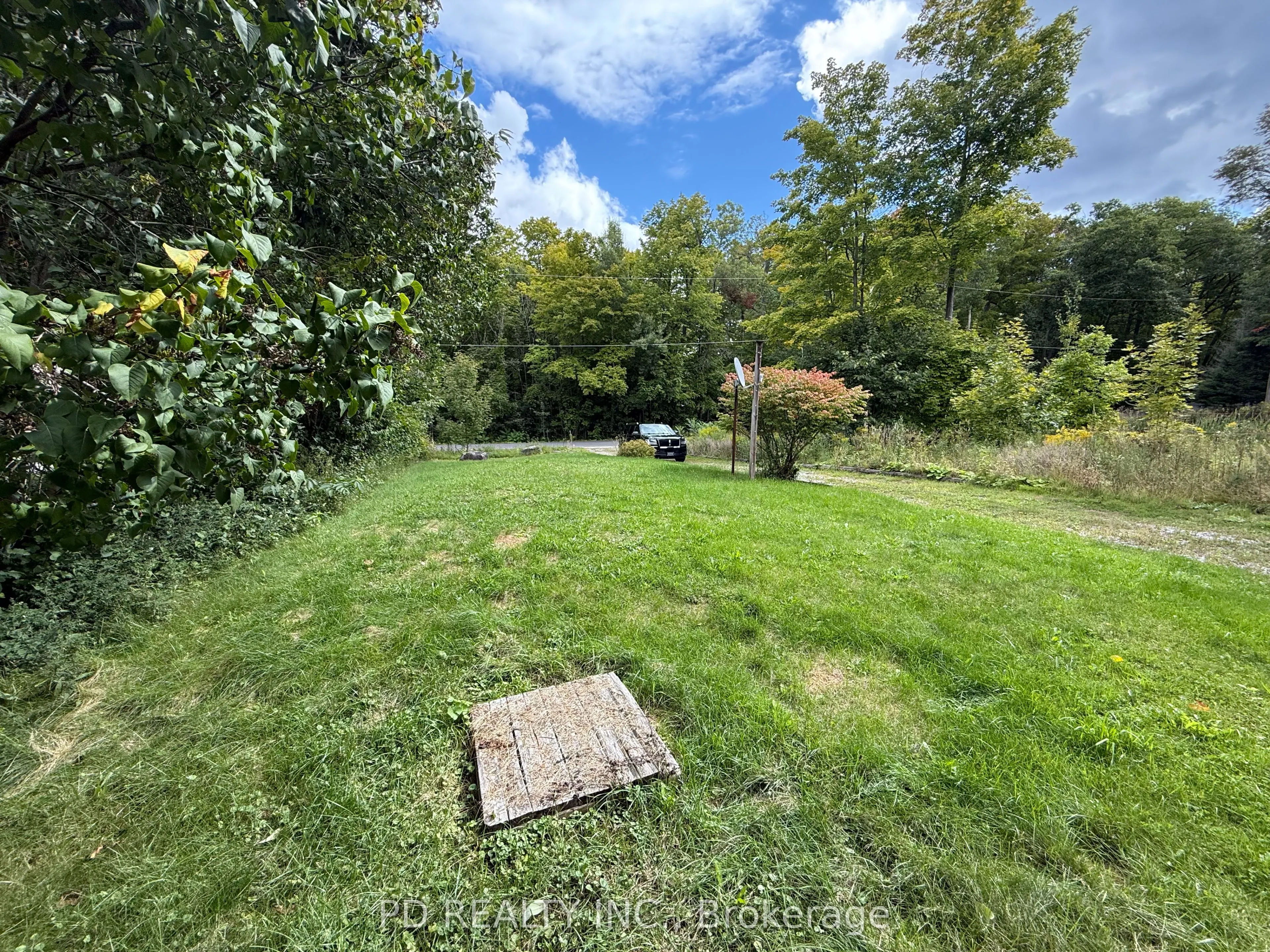 82 McArthur Drive