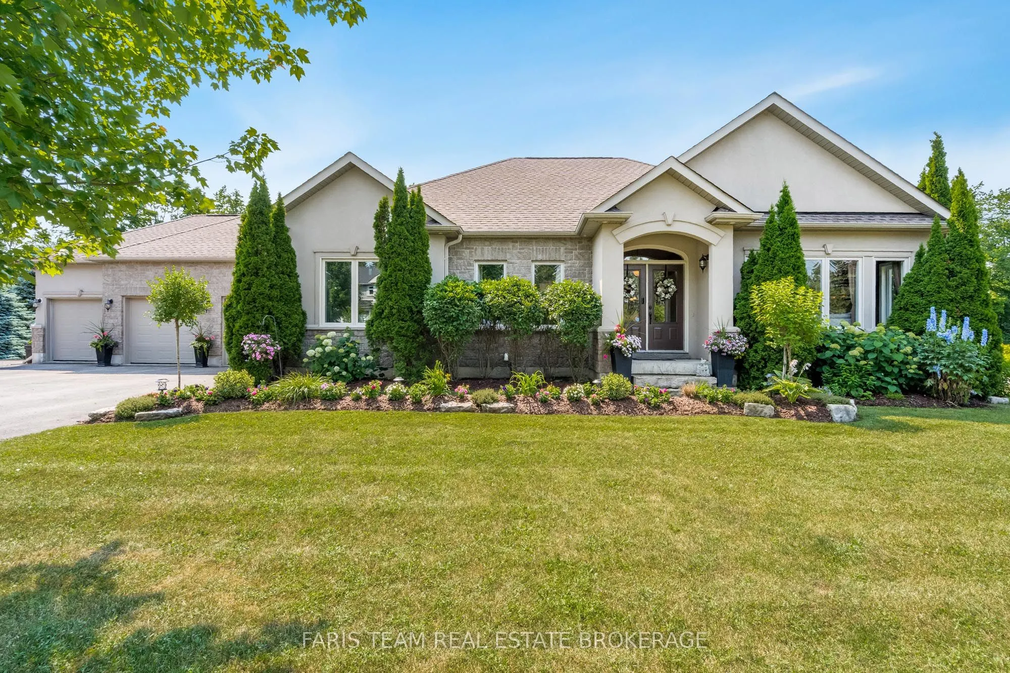 64 Red Oak Crescent
