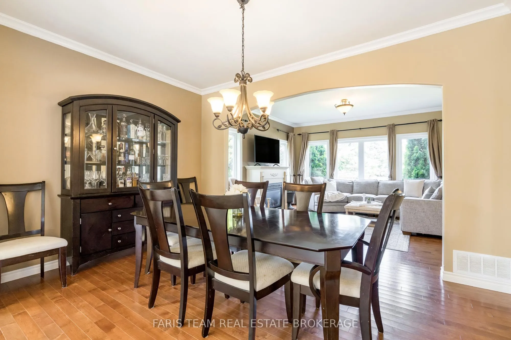 64 Red Oak Crescent