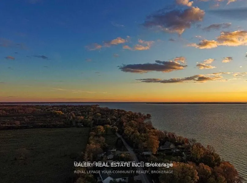 1879 Lakeshore Drive