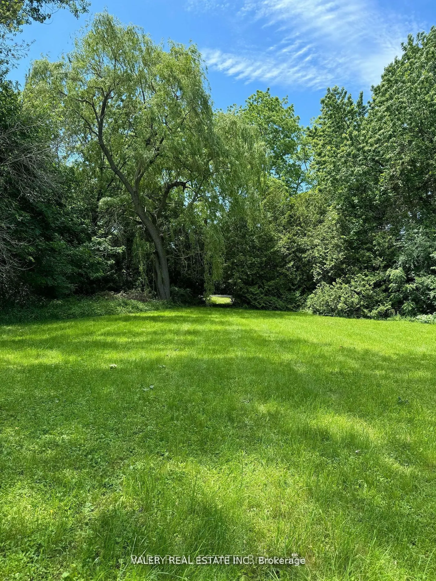 1879 Lakeshore Drive