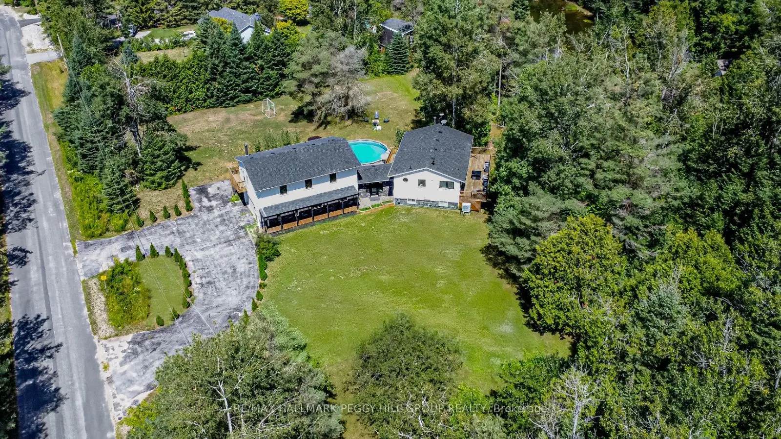 20 Hillview Crescent