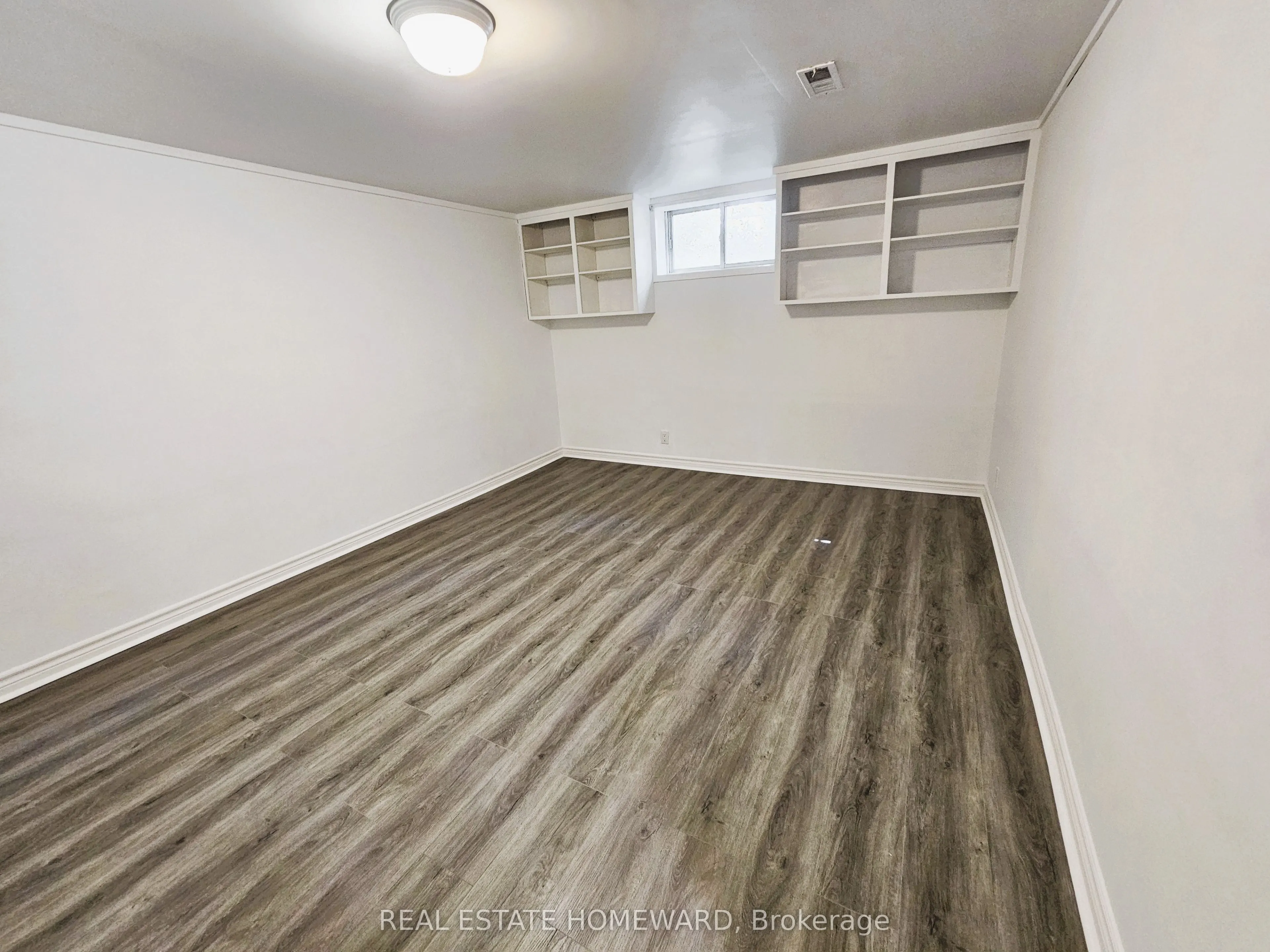 4 Bennett Rd. Road, #Lower