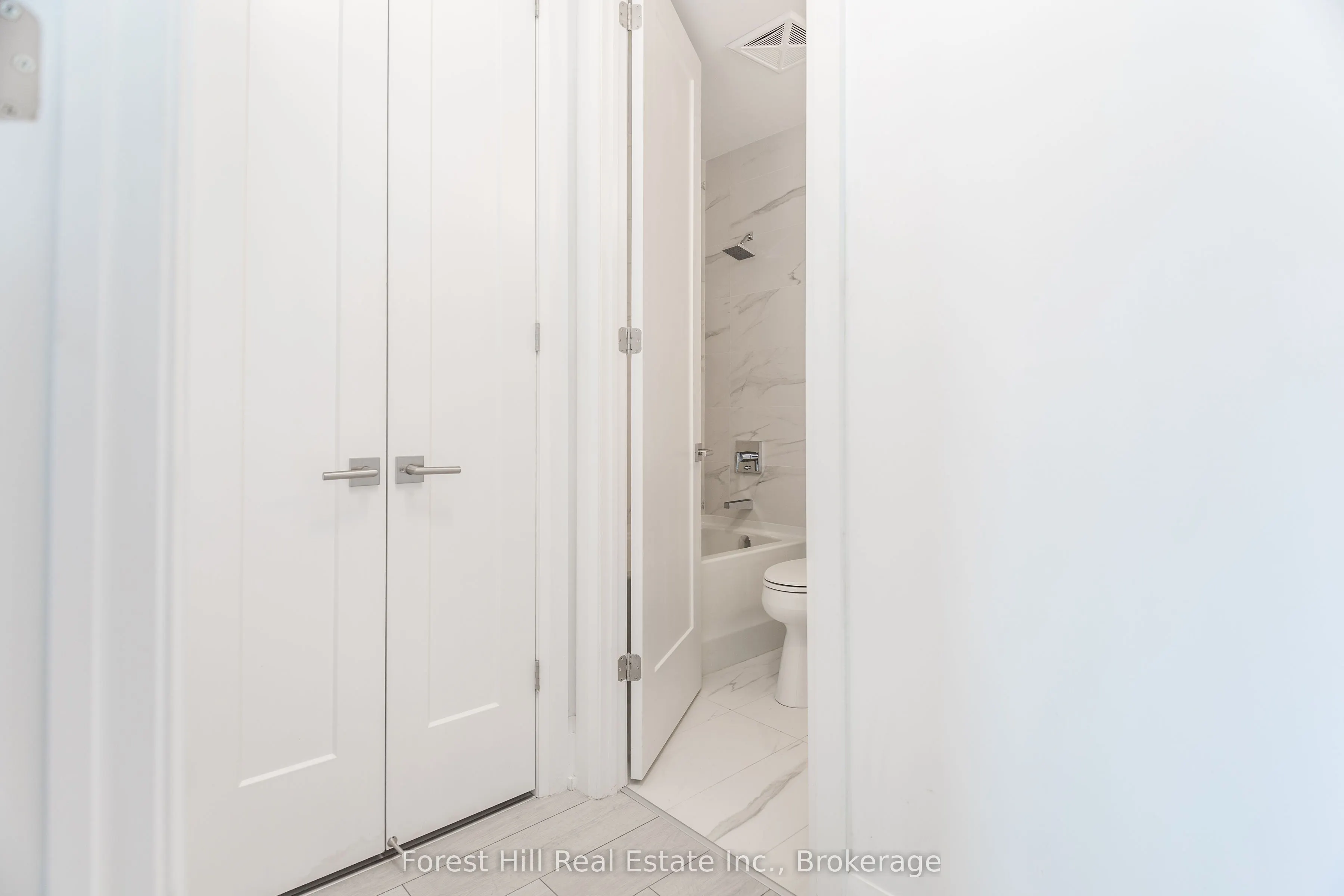 1 Hume Street, #503
